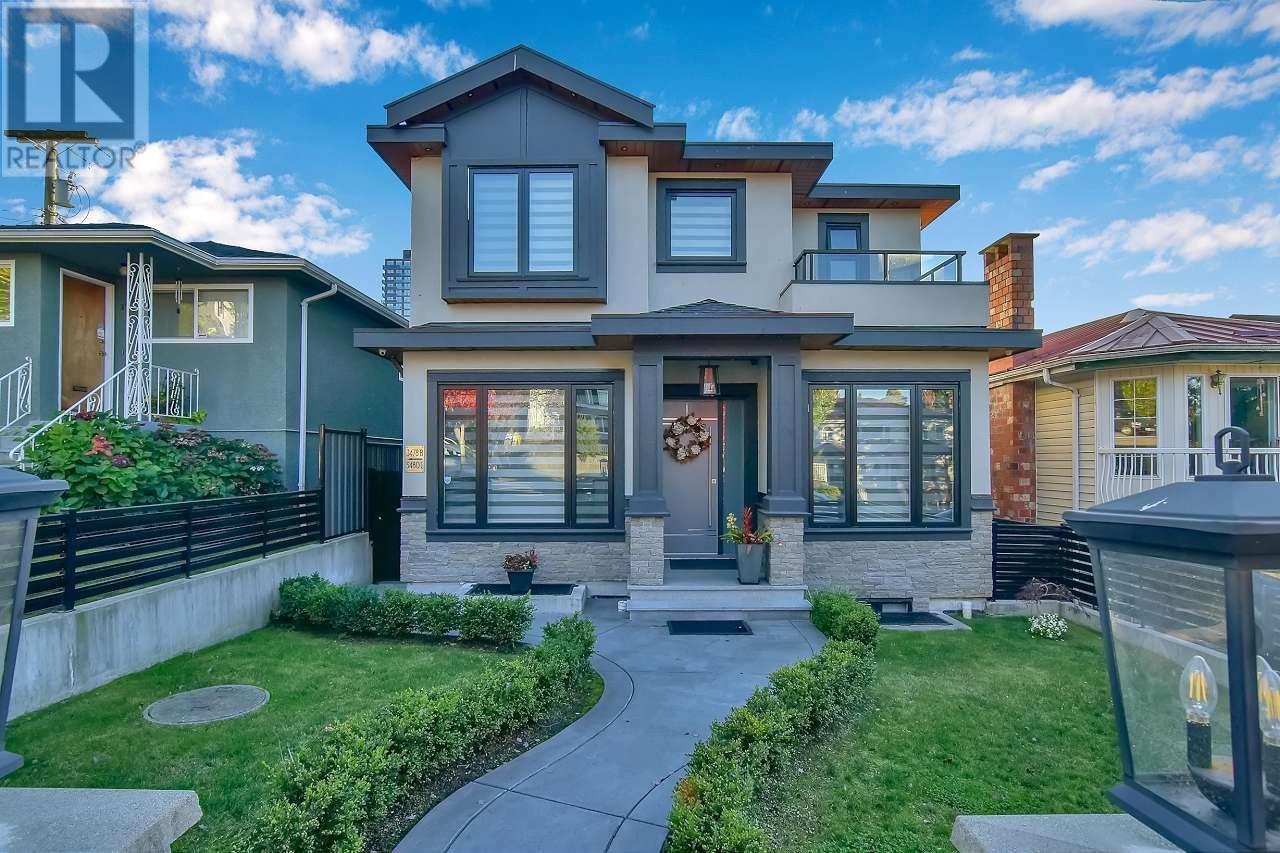 3478 MONMOUTH AVENUE, vancouver, British Columbia