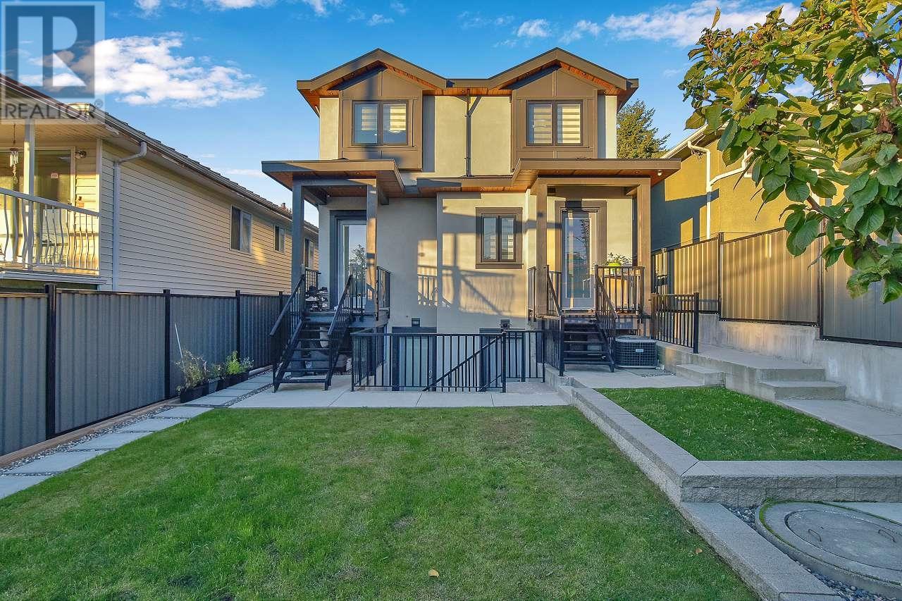 3478 Monmouth Avenue, Vancouver, British Columbia  V5R 5R9 - Photo 2 - R2825560