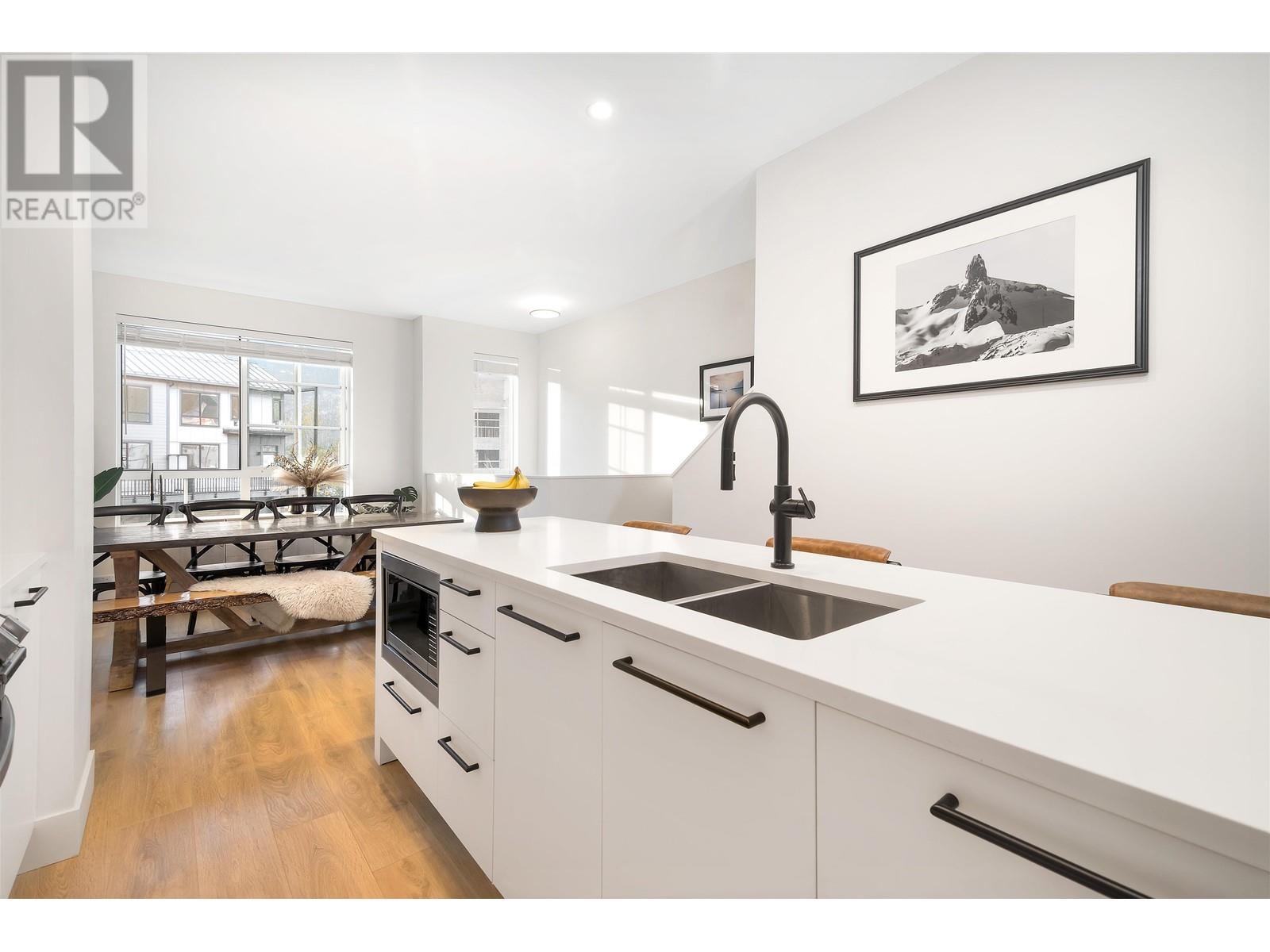 38049 Keel Way, Squamish, British Columbia  V8B 2A1 - Photo 7 - R2824207