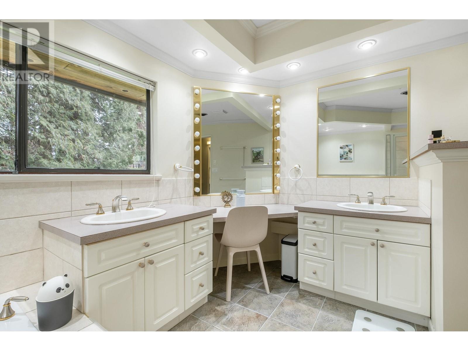 12795 Fern Crescent, Maple Ridge, British Columbia  V4R 2R7 - Photo 19 - R2825103
