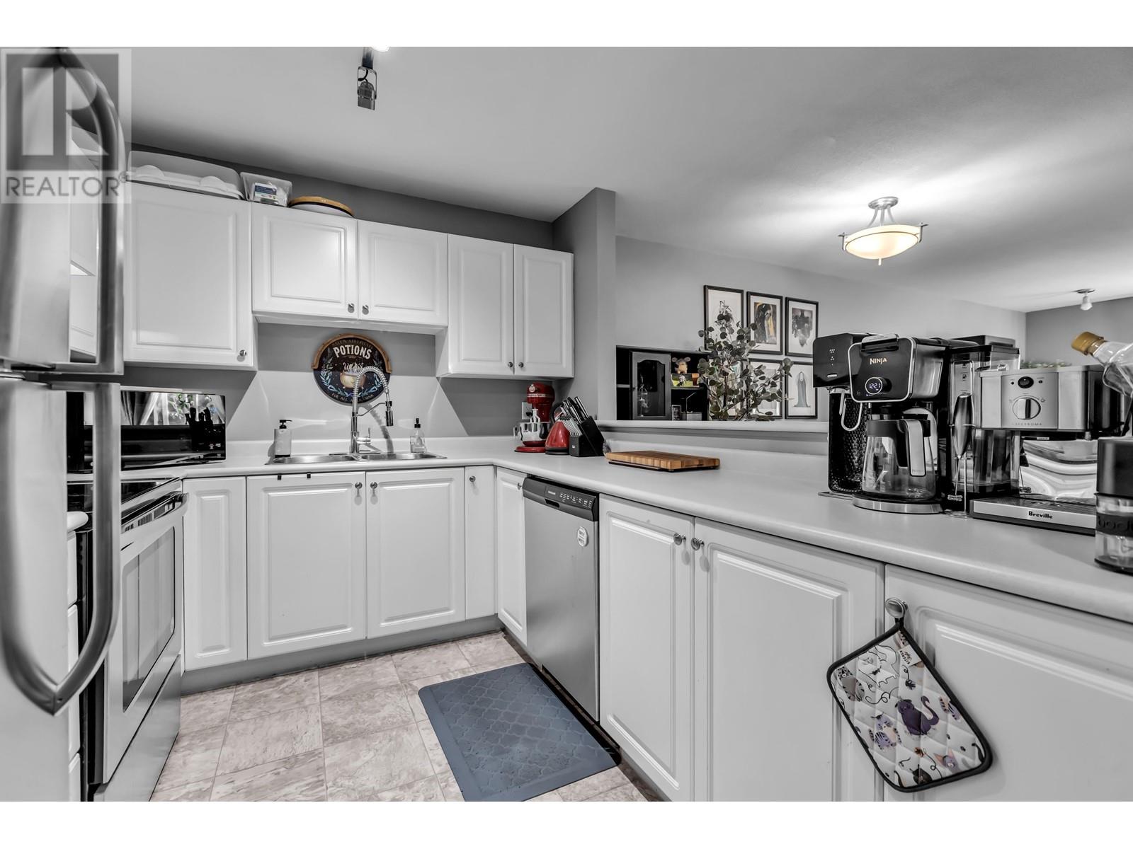 212 12207 224 Street, Maple Ridge, British Columbia  V2X 6B9 - Photo 4 - R2825504
