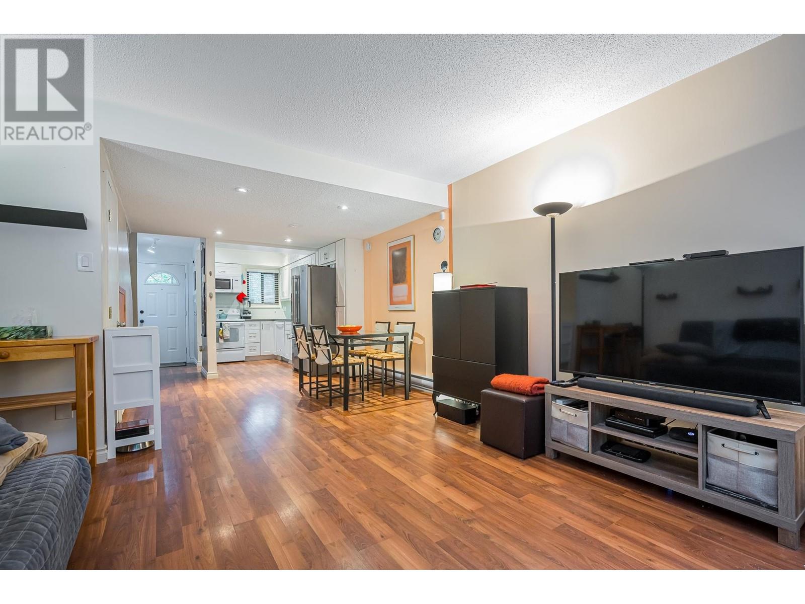 4138 Garden Grove Drive, Burnaby, British Columbia  V5G 4G6 - Photo 9 - R2825680