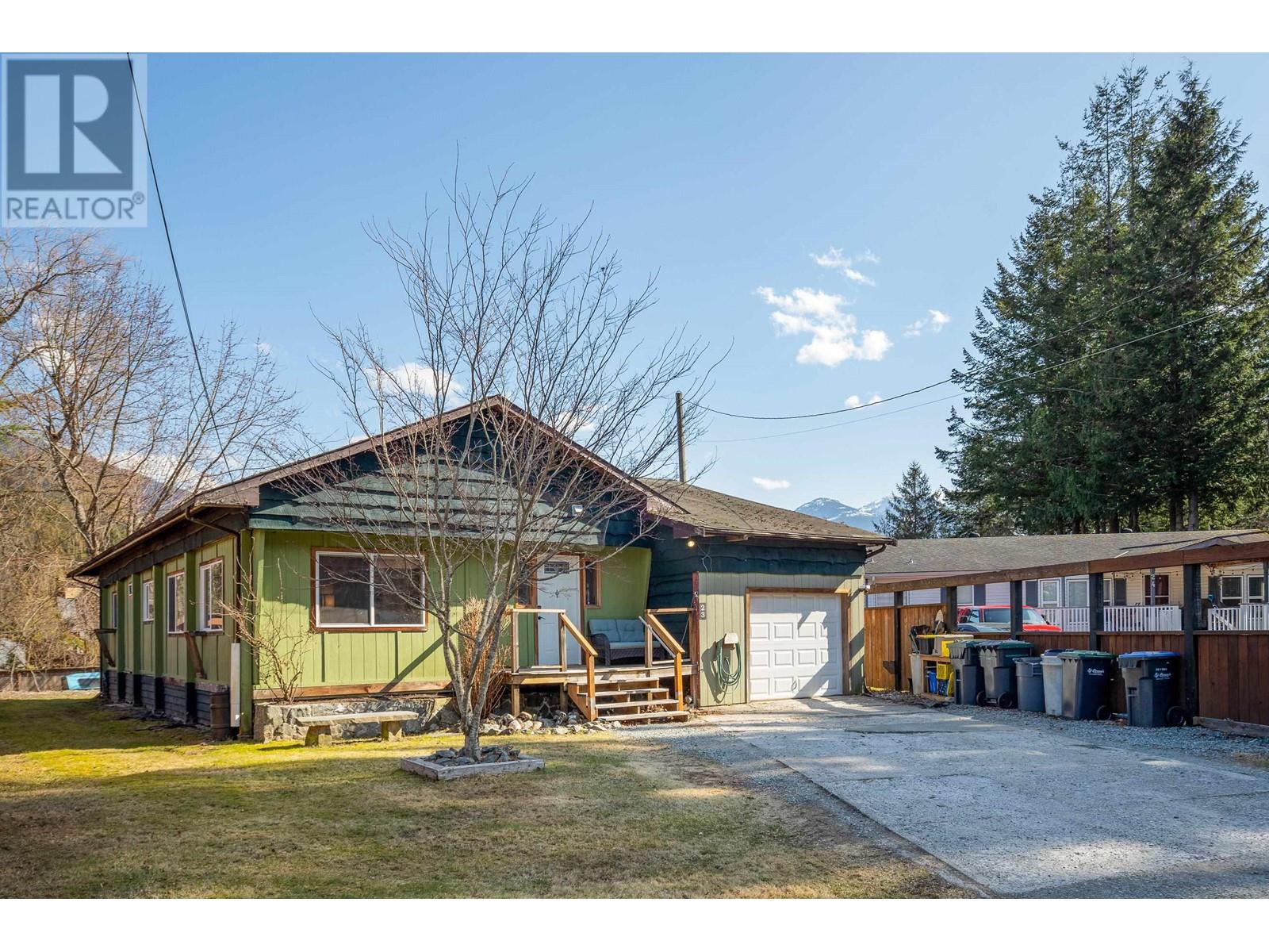 23 Bracken Parkway, Squamish, British Columbia  V0N 1T0 - Photo 19 - R2825707