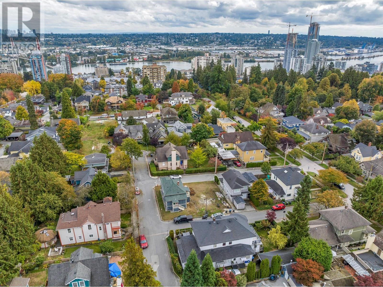 221 Townsend Place, New Westminster, British Columbia  V3L 1L4 - Photo 15 - R2825268