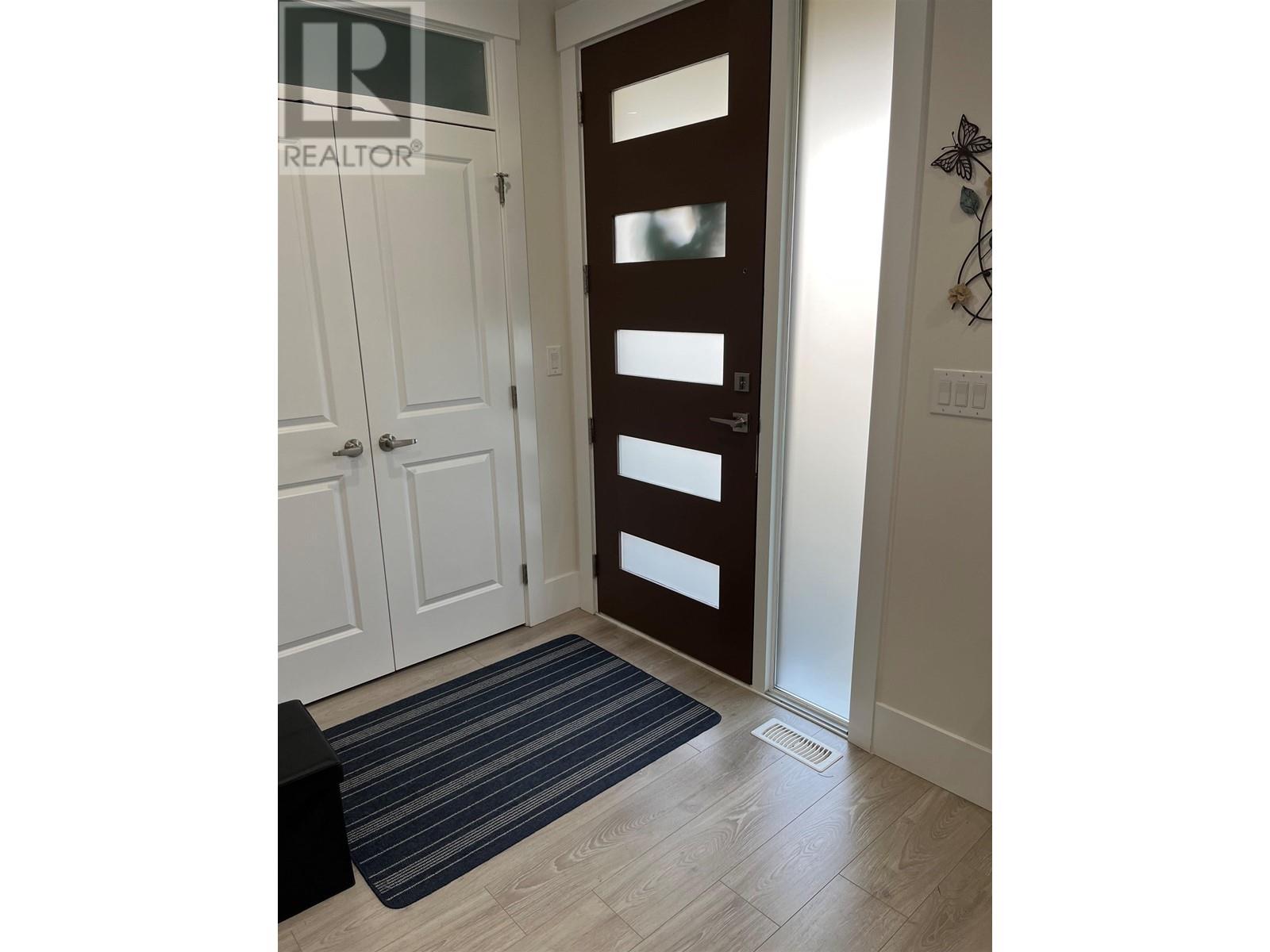 23220 Silver Valley Road, Maple Ridge, British Columbia  V4R 2G5 - Photo 2 - R2820815