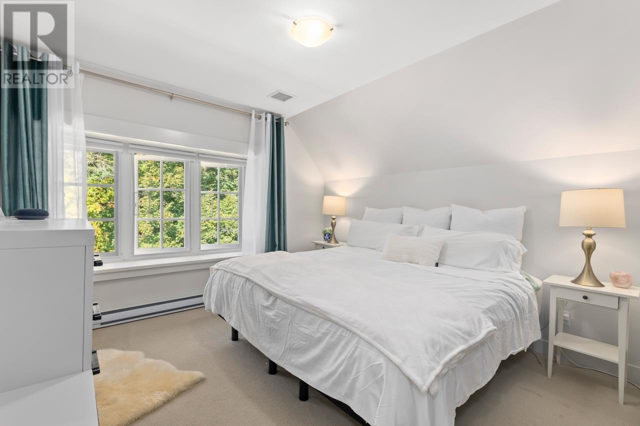 302 4250 Marine Drive, Burnaby, British Columbia  V5J 0B9 - Photo 8 - R2818695