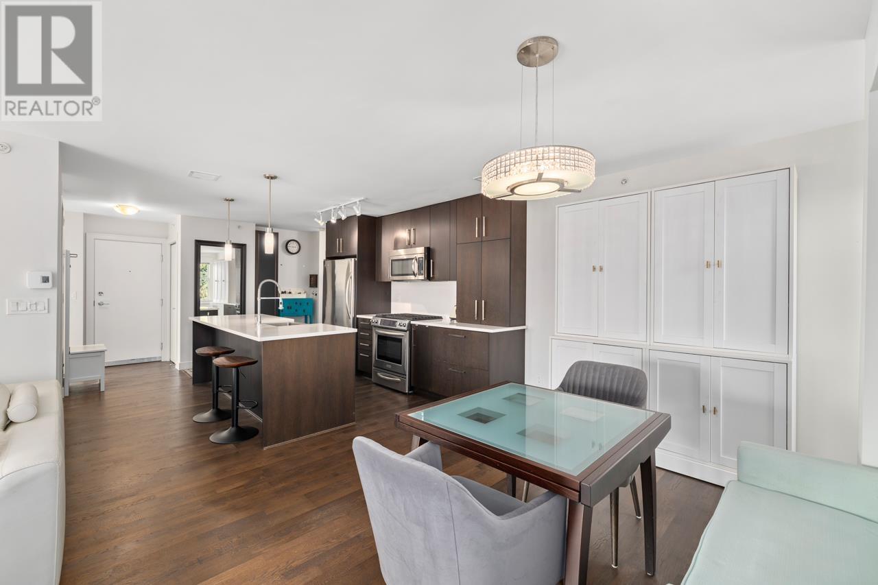302 4250 MARINE DRIVE, burnaby, British Columbia