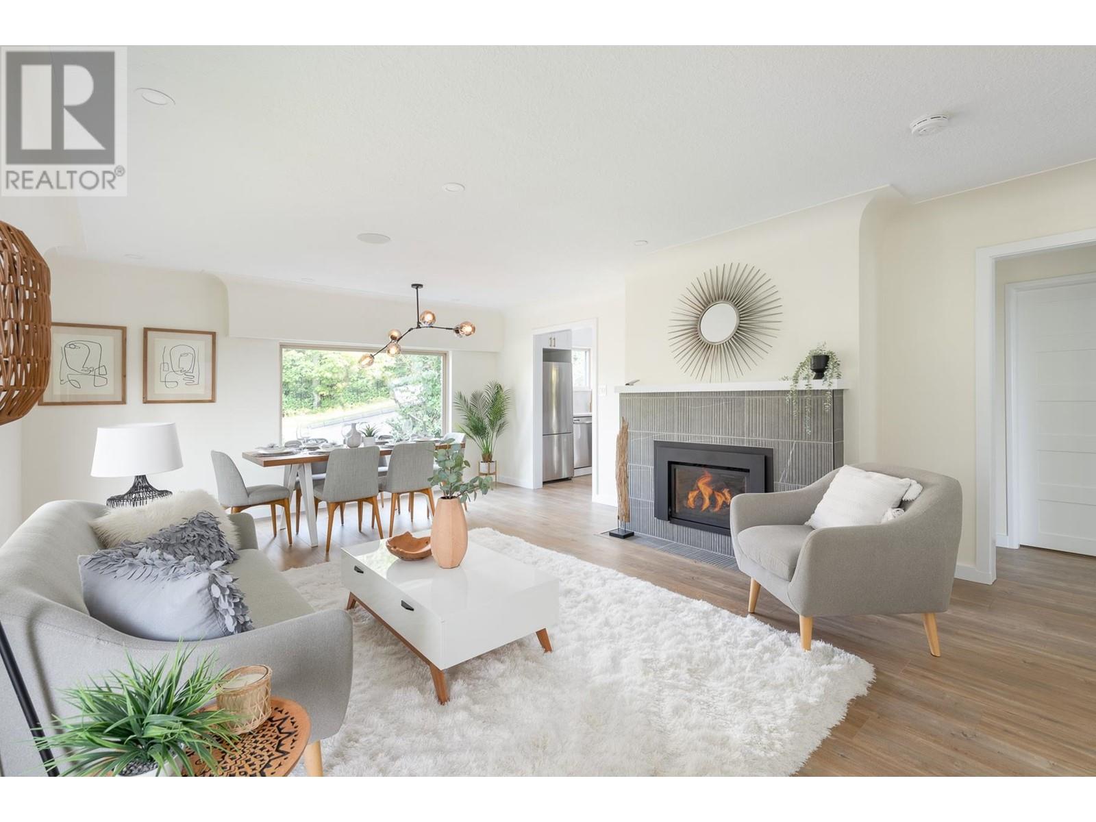111 E Kensington Road, North Vancouver, British Columbia  V7N 1P2 - Photo 5 - R2825479