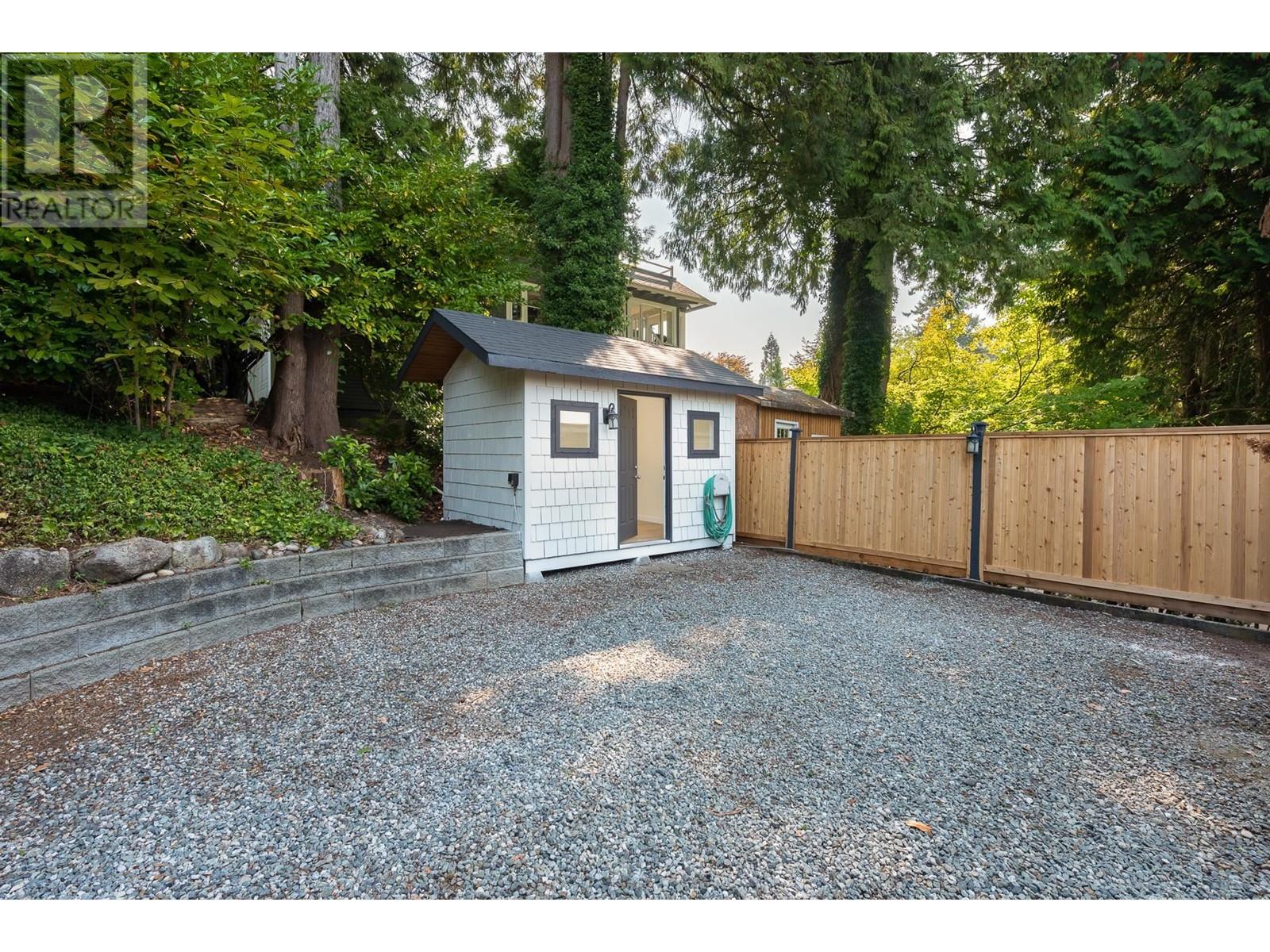 111 E Kensington Road, North Vancouver, British Columbia  V7N 1P2 - Photo 25 - R2825479