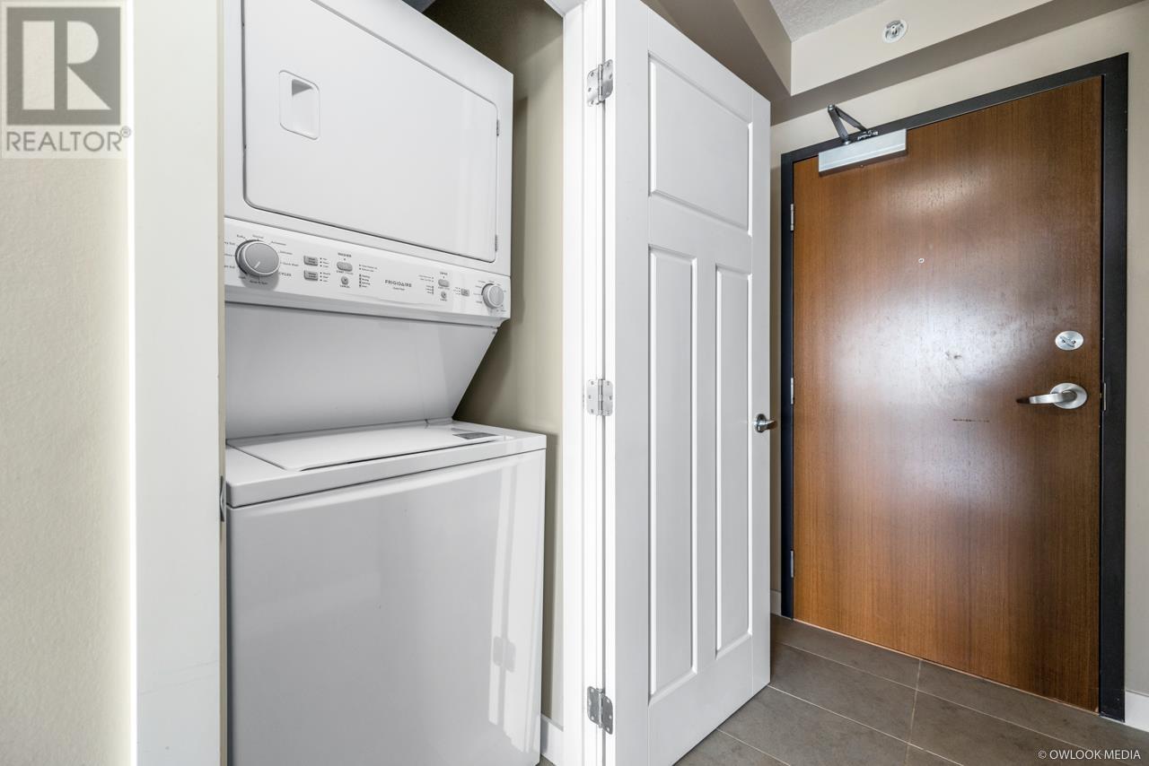 1105 2978 Glen Drive, Coquitlam, British Columbia  V3B 0C3 - Photo 12 - R2824953