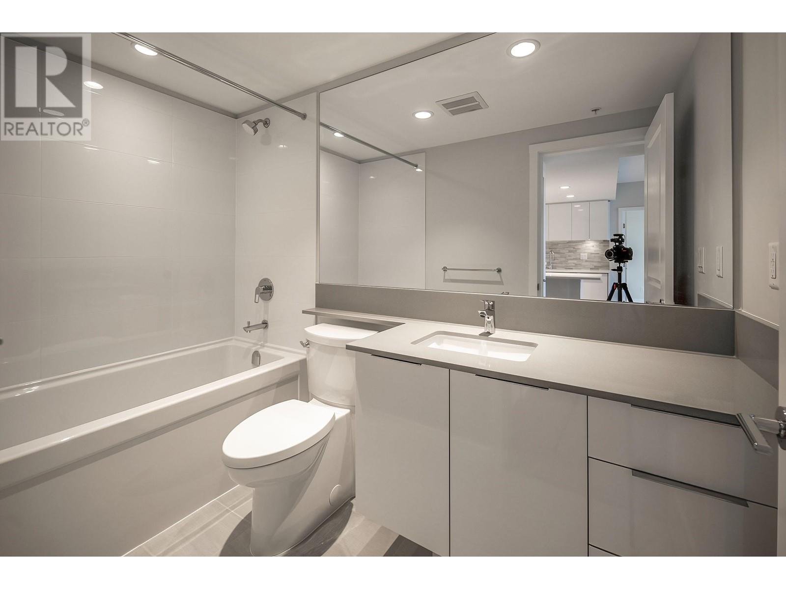 2307 1182 Westwood Street, Coquitlam, British Columbia  V3B 2P7 - Photo 14 - R2825706