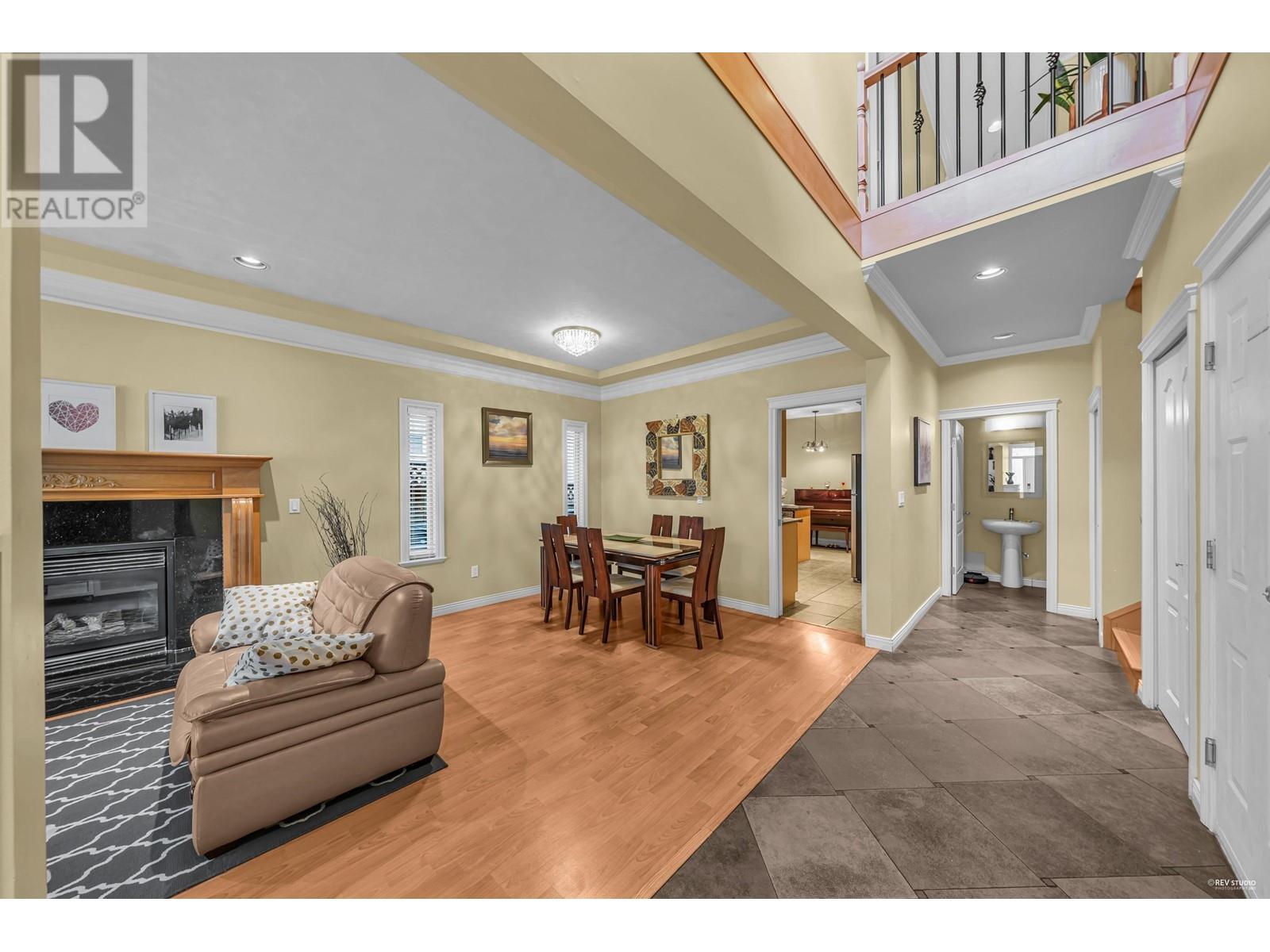 4551 Ellerton Court, Burnaby, British Columbia  V5H 1E1 - Photo 10 - R2824649