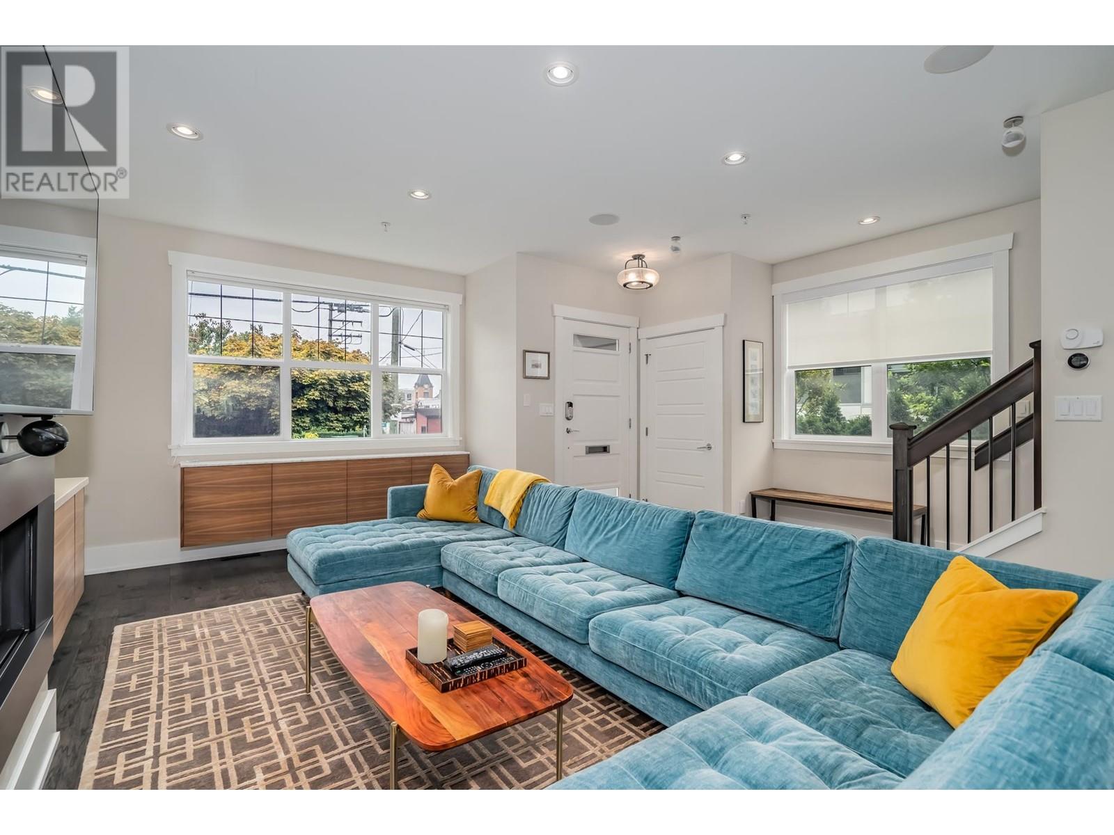 180 E 17th Avenue, Vancouver, British Columbia  V5V 1A4 - Photo 3 - R2822631