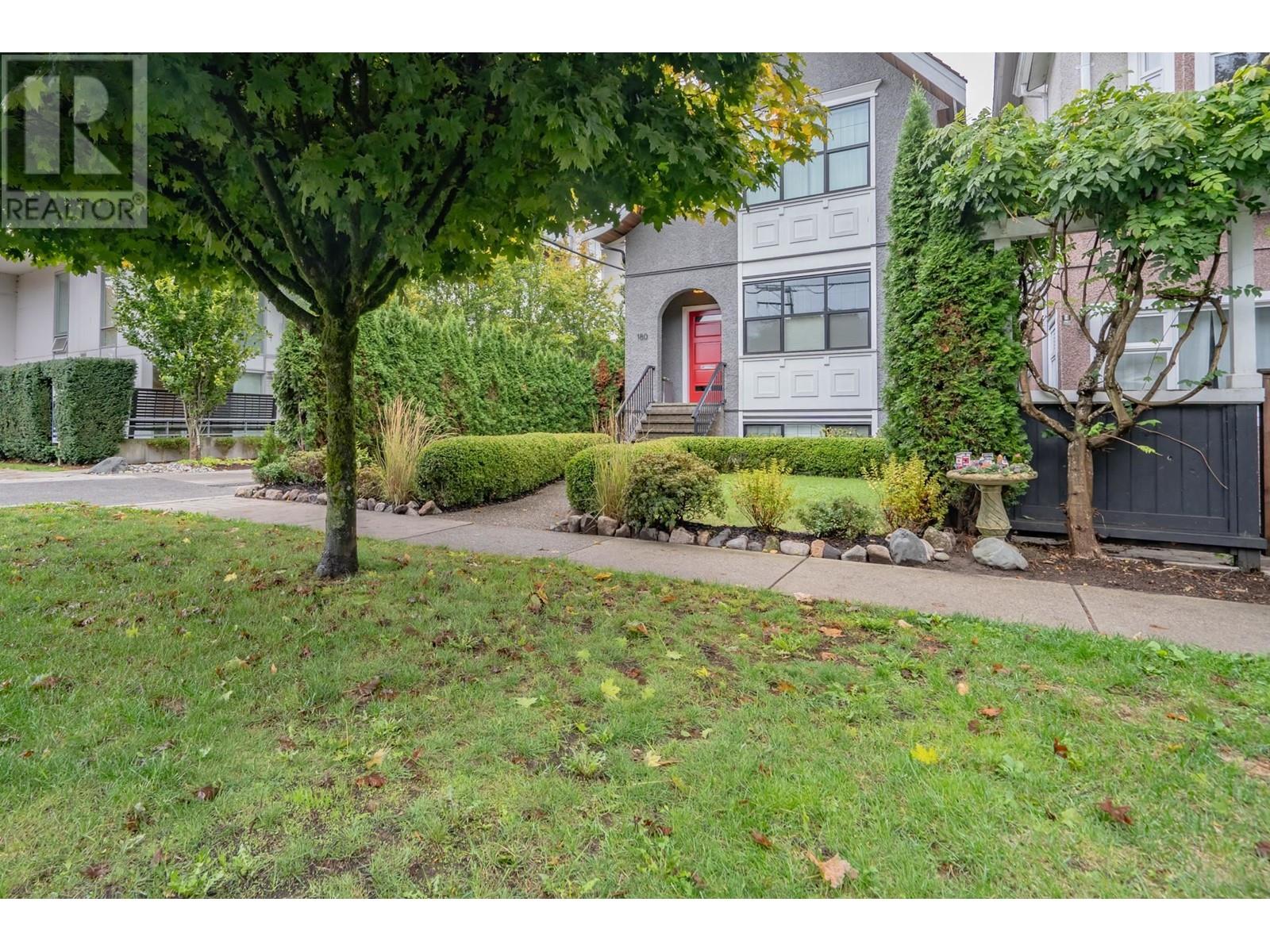 180 E 17th Avenue, Vancouver, British Columbia  V5V 1A4 - Photo 38 - R2822631