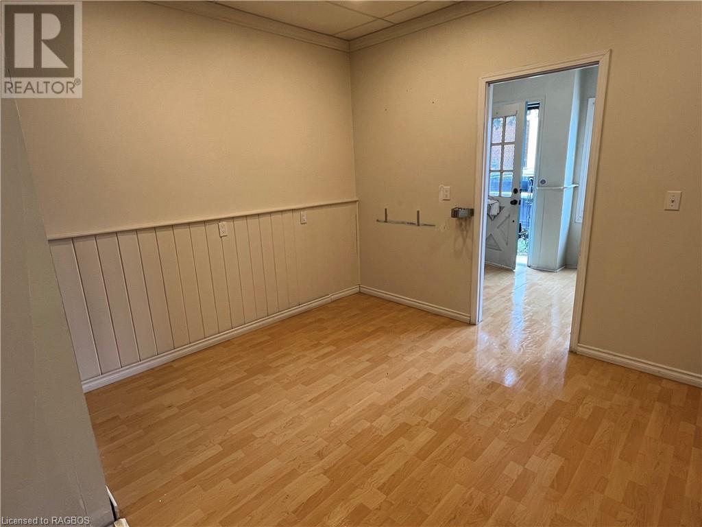 309 Durham Street E, Walkerton, Ontario N0G 2V0 (26185725) Ron Hopper