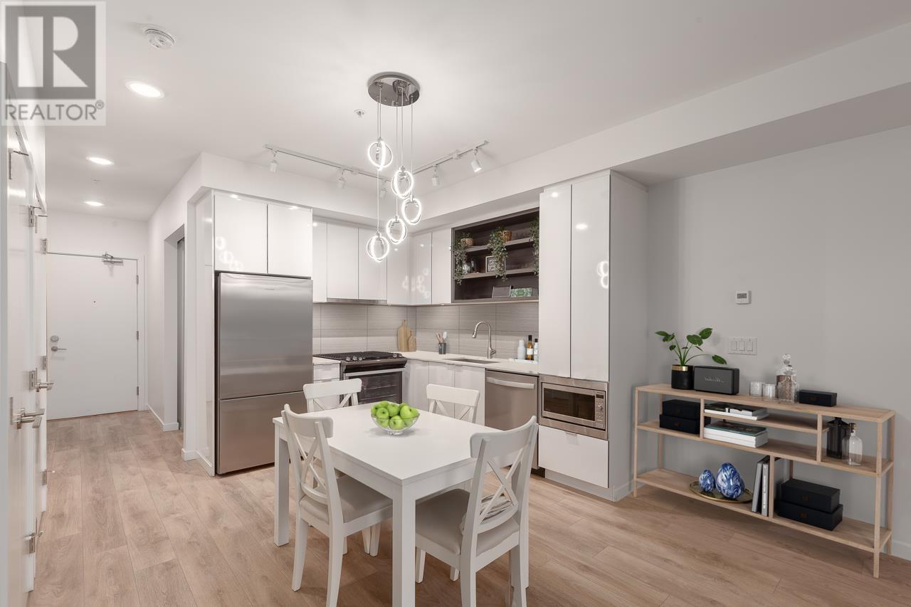 416 725 Marine Drive, North Vancouver, British Columbia  V7M 0G2 - Photo 4 - R2825728