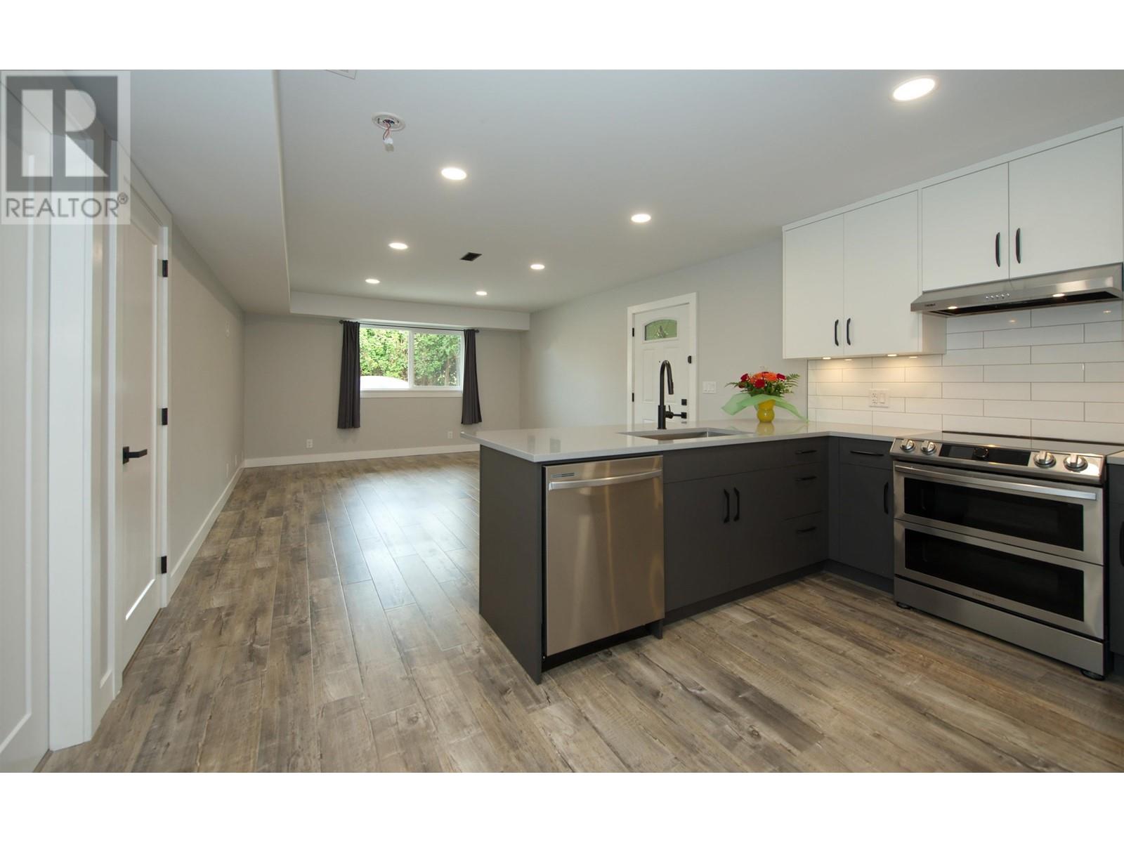 20181 Wharf Street, Maple Ridge, British Columbia  V2X 1A4 - Photo 16 - R2825730