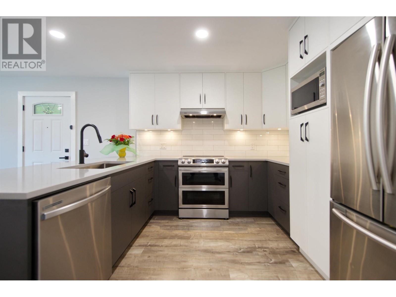 20181 Wharf Street, Maple Ridge, British Columbia  V2X 1A4 - Photo 17 - R2825730