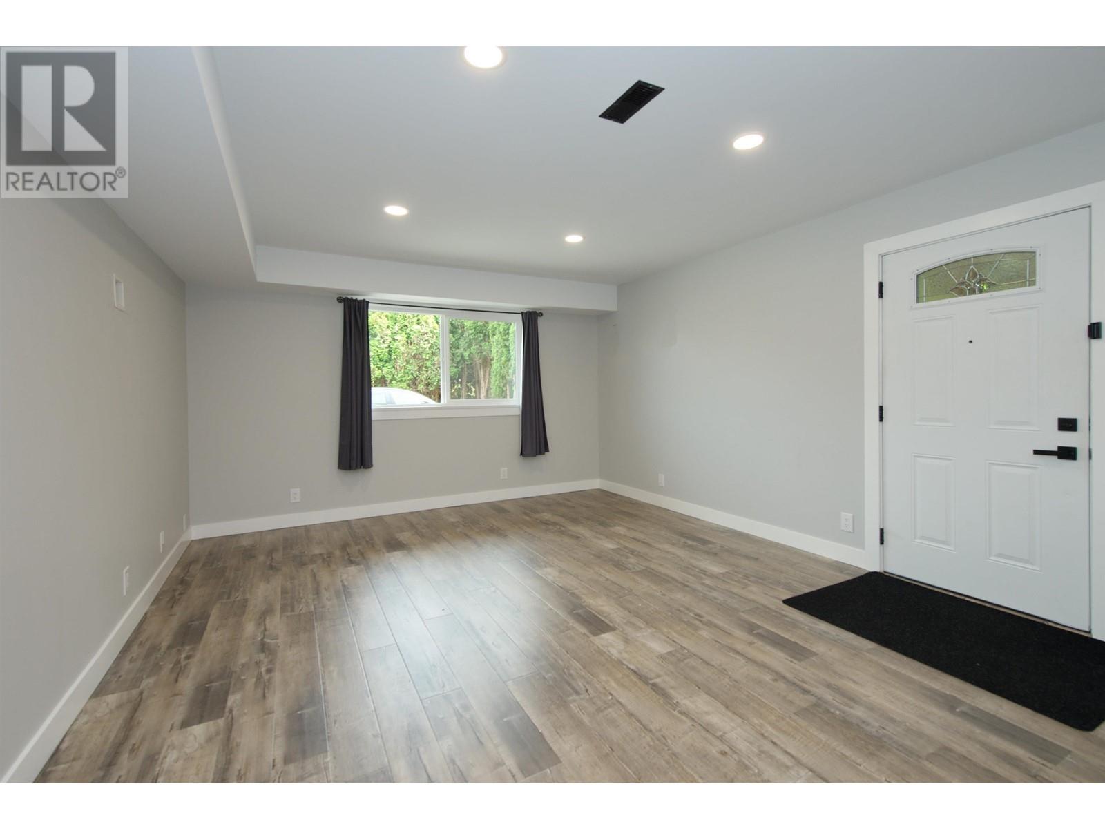 20181 Wharf Street, Maple Ridge, British Columbia  V2X 1A4 - Photo 18 - R2825730