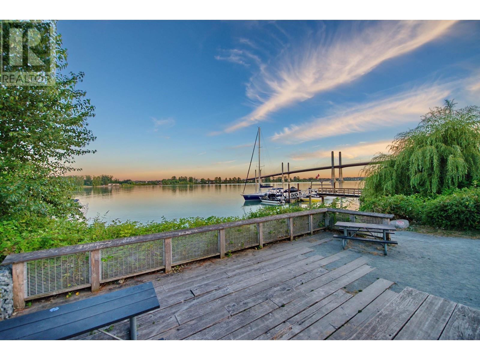 20181 Wharf Street, Maple Ridge, British Columbia  V2X 1A4 - Photo 22 - R2825730