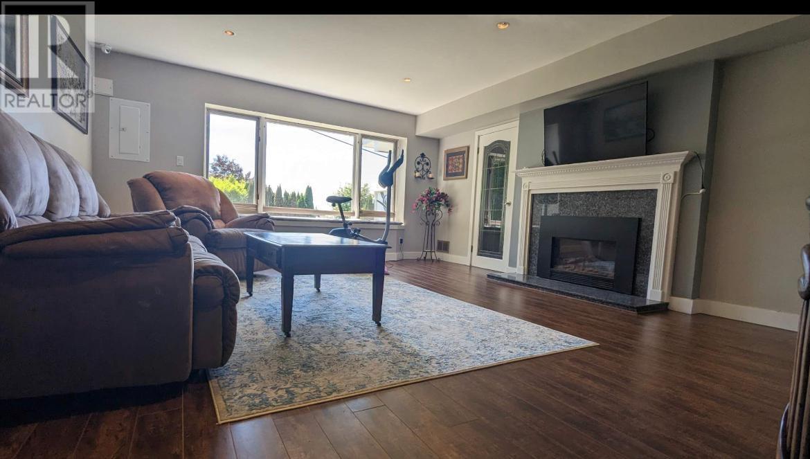 858 Handsworth Road, North Vancouver, British Columbia  V7R 3R1 - Photo 8 - R2825739