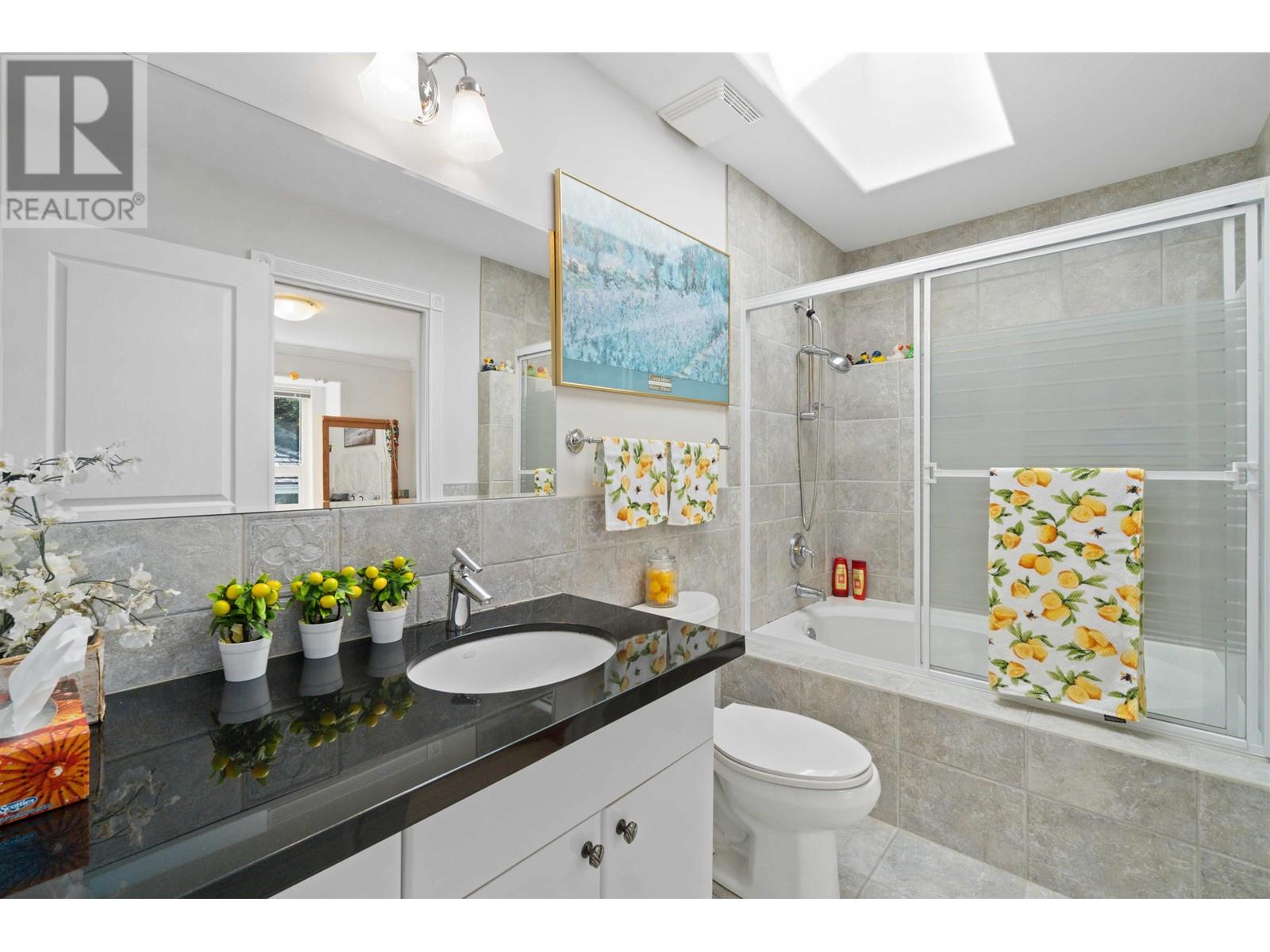 3866 Michener Way, North Vancouver, British Columbia  V7K 3C7 - Photo 34 - R2814184