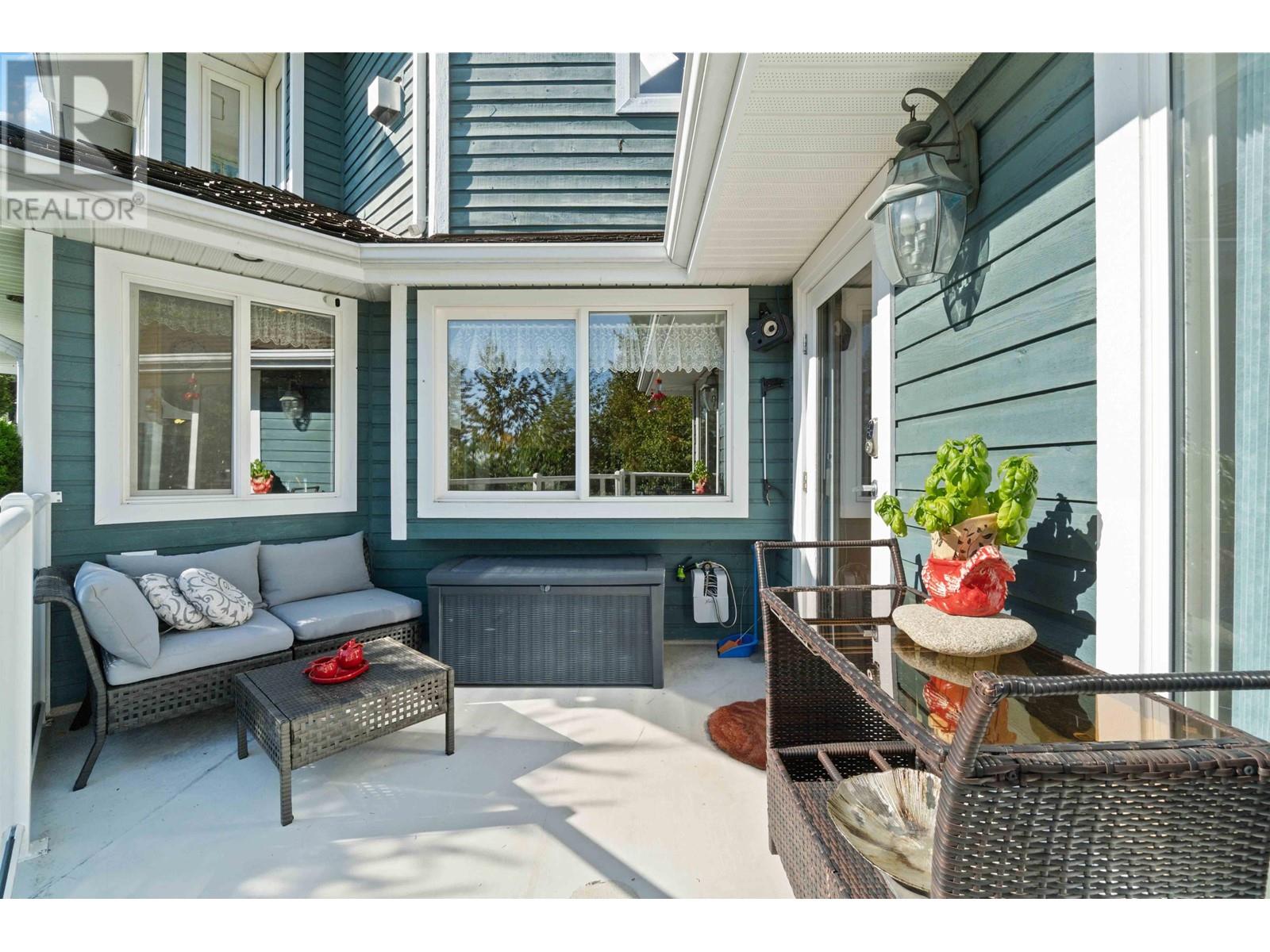 3866 Michener Way, North Vancouver, British Columbia  V7K 3C7 - Photo 12 - R2814184