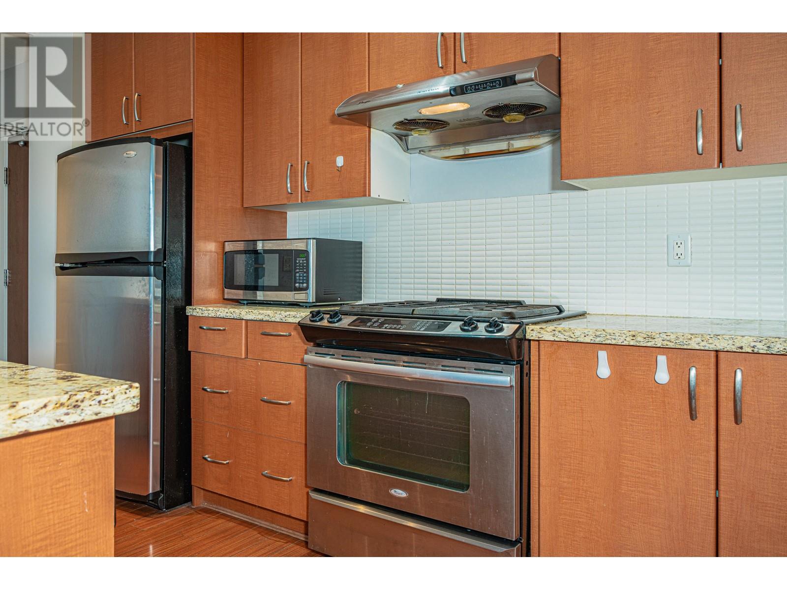 306 9222 University Crescent, Burnaby, British Columbia  V5A 0A6 - Photo 15 - R2825666