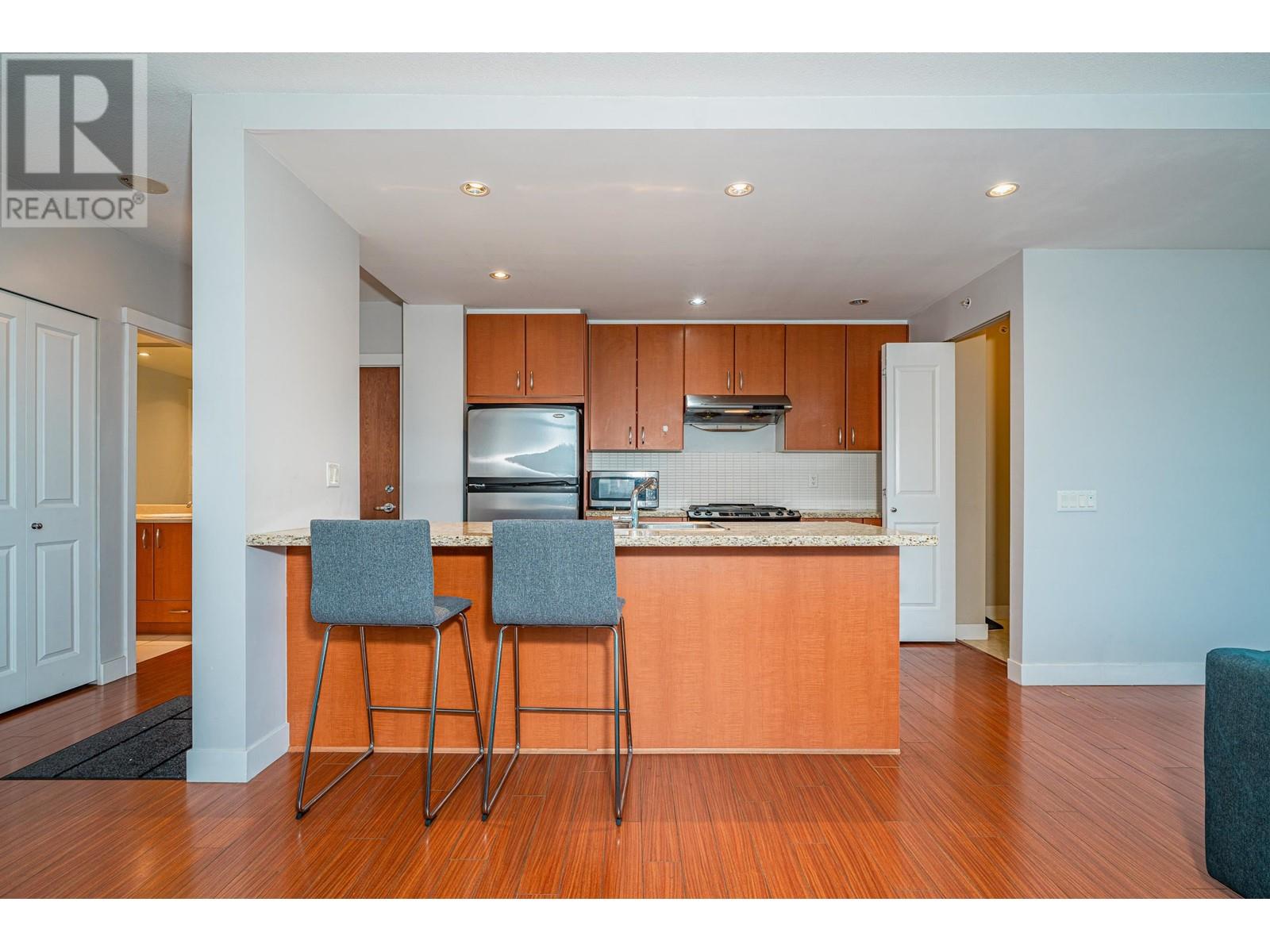 306 9222 University Crescent, Burnaby, British Columbia  V5A 0A6 - Photo 13 - R2825666