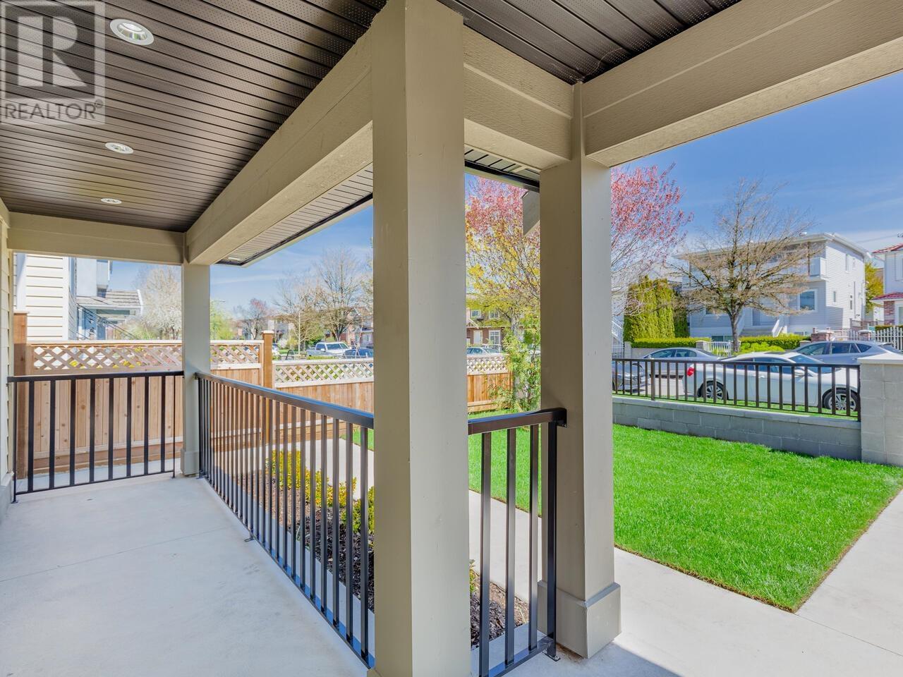 6447 Beatrice Street, Vancouver, British Columbia  V5P 3R5 - Photo 2 - R2825743