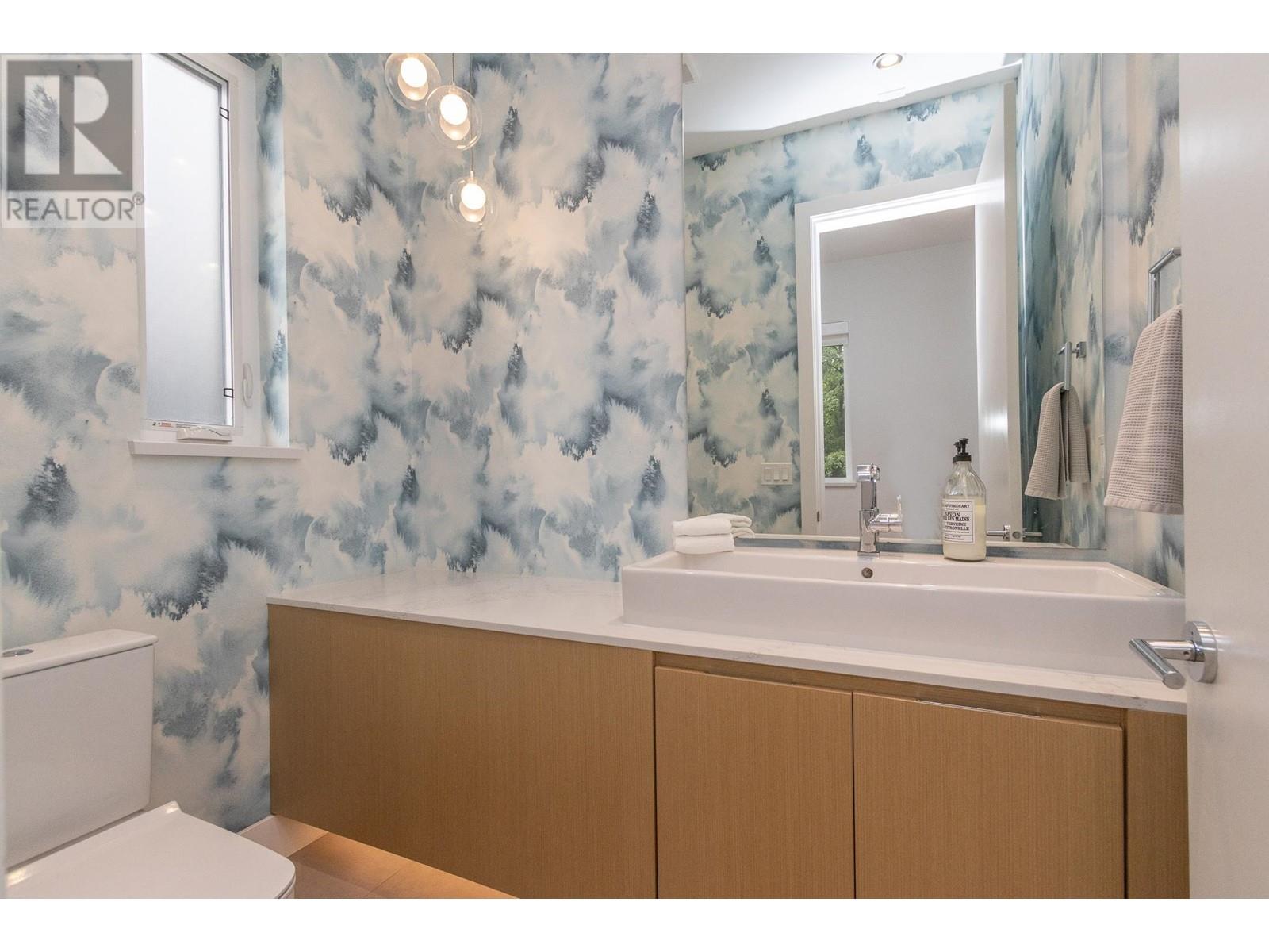436 E 5th Street, North Vancouver, British Columbia  V7L 0E8 - Photo 15 - R2825615