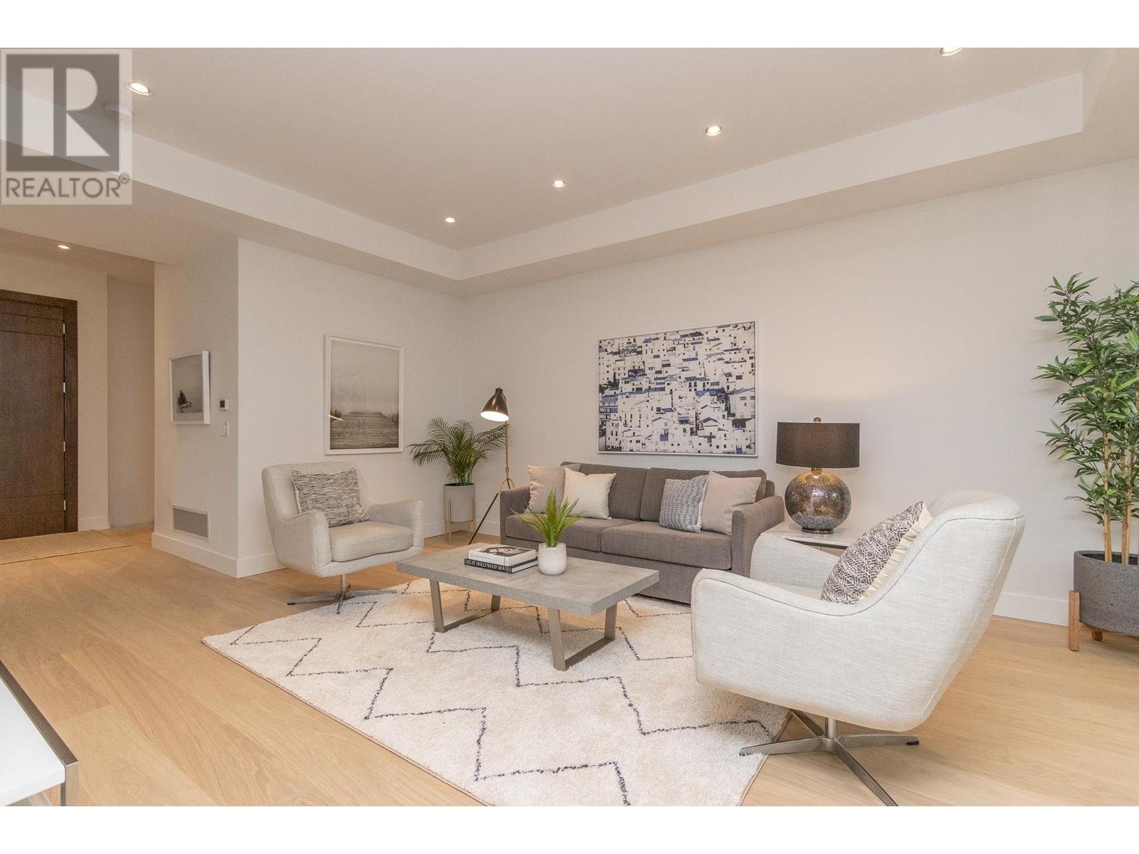 436 E 5th Street, North Vancouver, British Columbia  V7L 0E8 - Photo 10 - R2825615