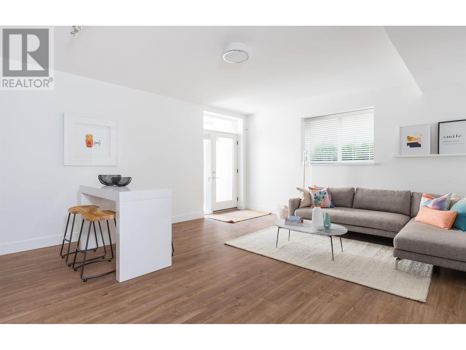 436 E 5th Street, North Vancouver, British Columbia  V7L 0E8 - Photo 33 - R2825615