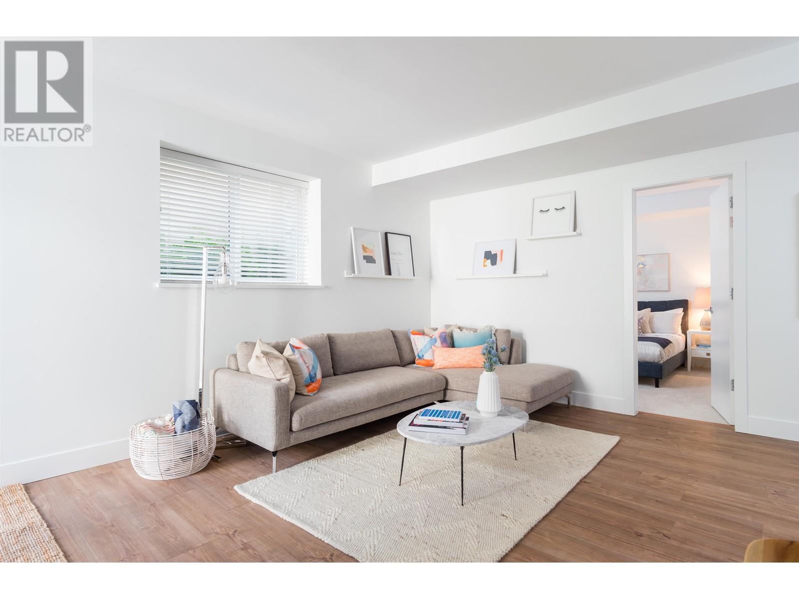 436 E 5th Street, North Vancouver, British Columbia  V7L 0E8 - Photo 34 - R2825615