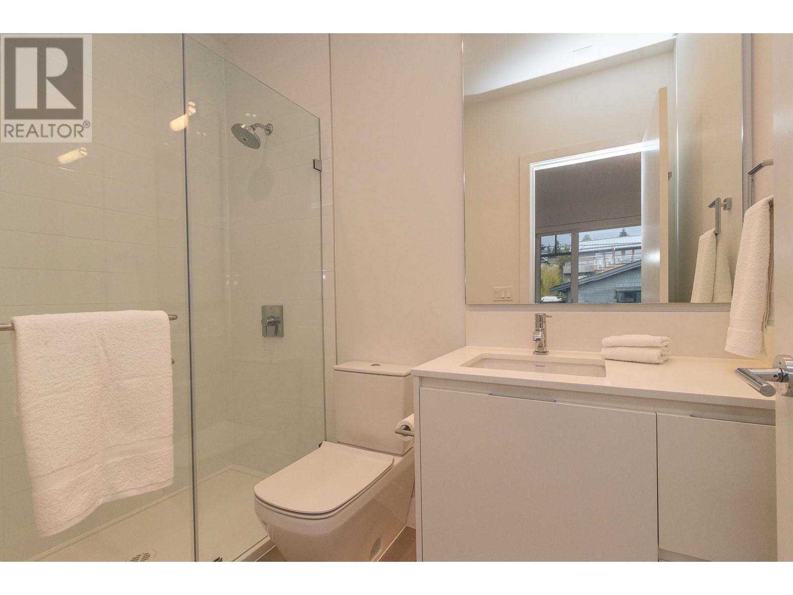 436 E 5th Street, North Vancouver, British Columbia  V7L 0E8 - Photo 27 - R2825615