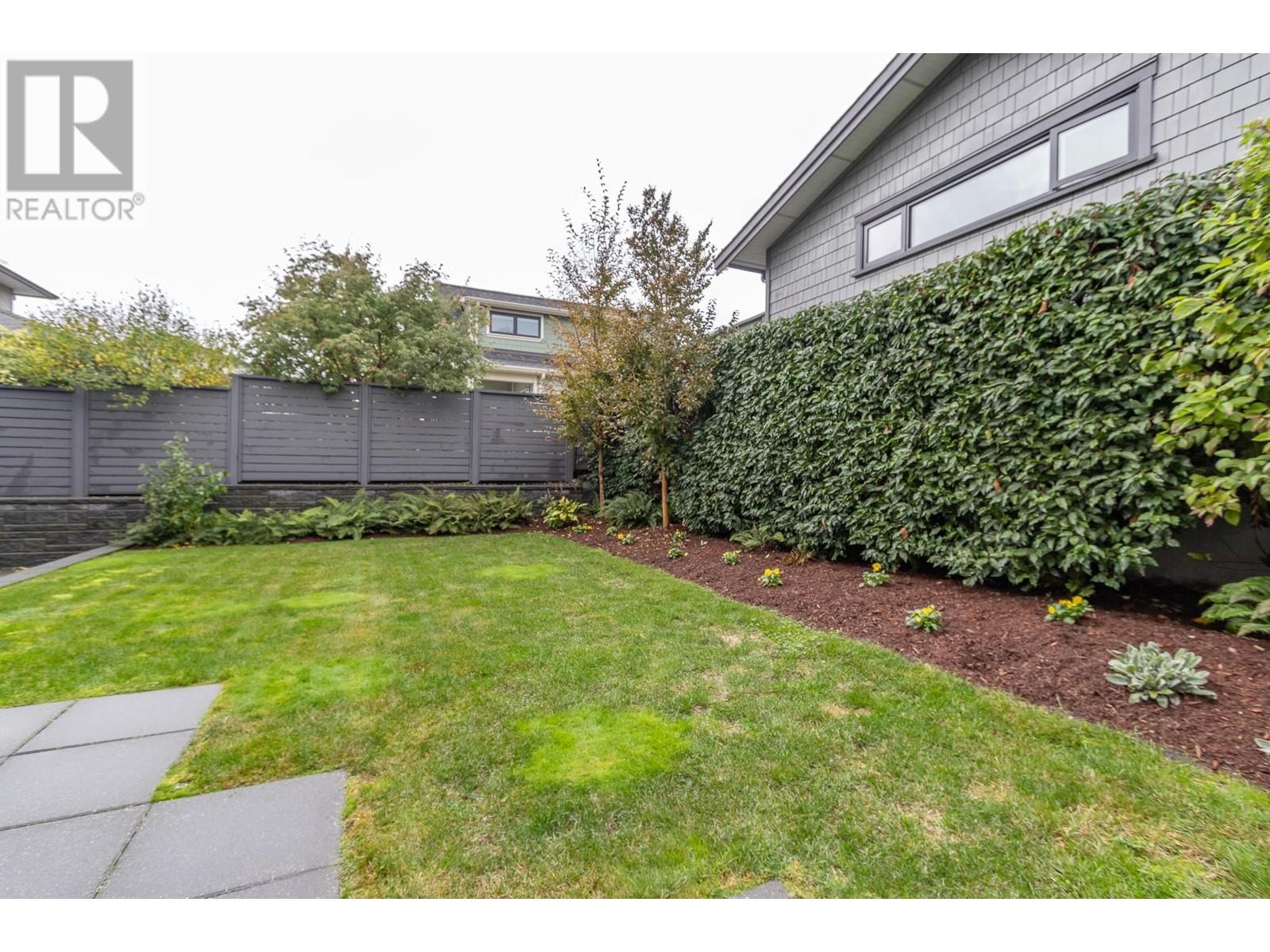 436 E 5th Street, North Vancouver, British Columbia  V7L 0E8 - Photo 14 - R2825615