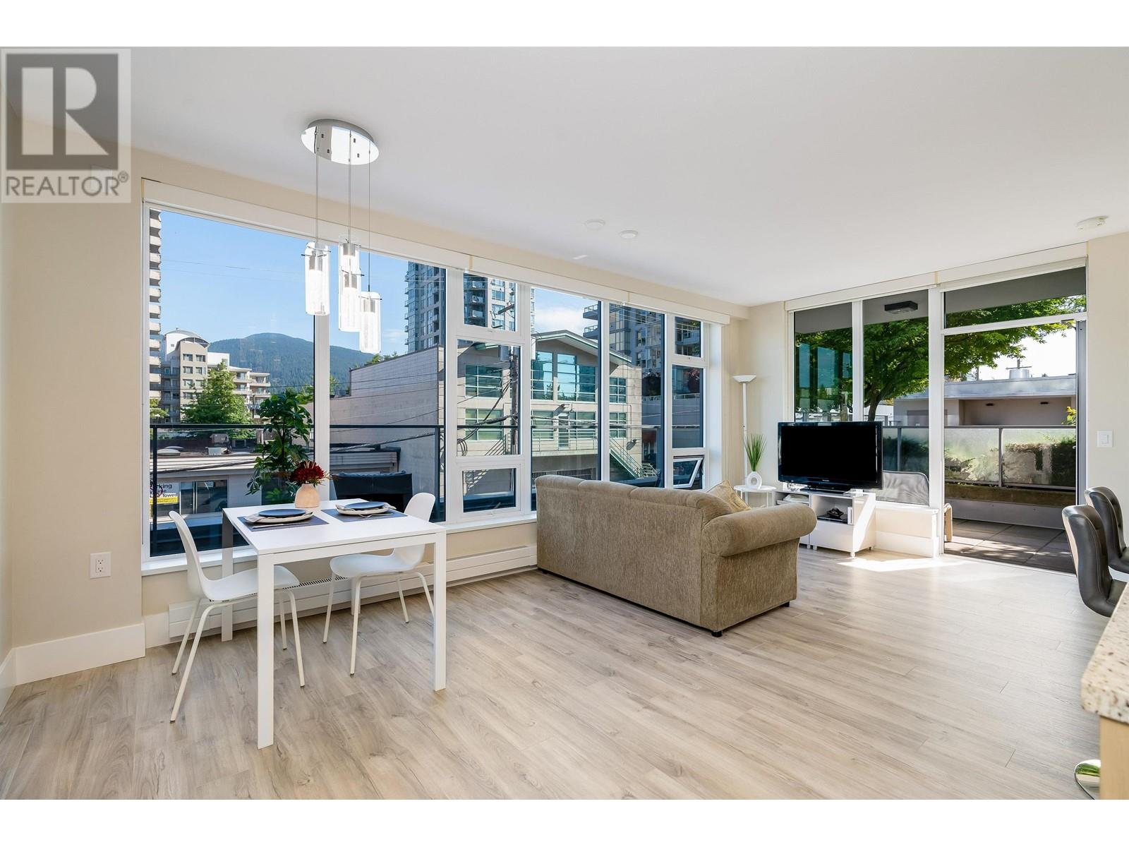 201 150 W 15th Street, North Vancouver, British Columbia  V7M 0C4 - Photo 9 - R2825021