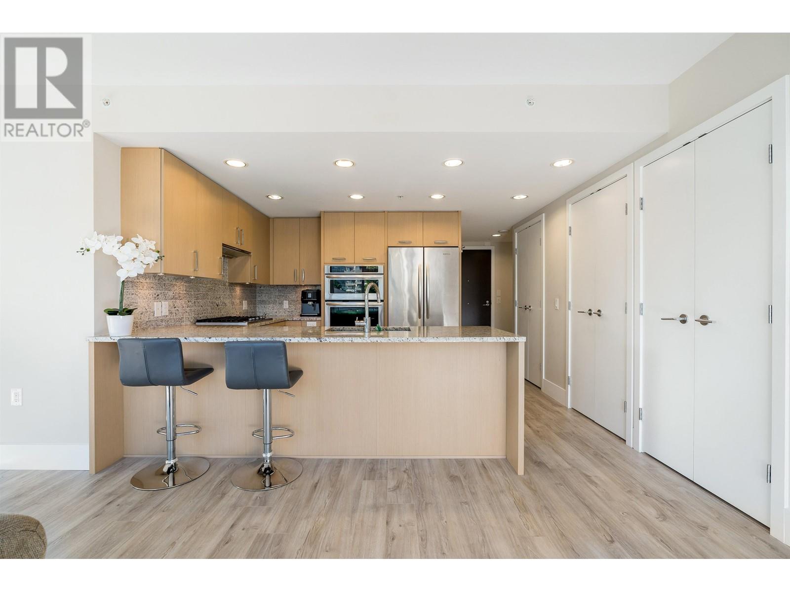 201 150 W 15th Street, North Vancouver, British Columbia  V7M 0C4 - Photo 12 - R2825021