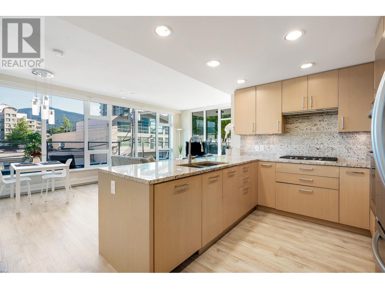 201 150 W 15th Street, North Vancouver, British Columbia  V7M 0C4 - Photo 15 - R2825021