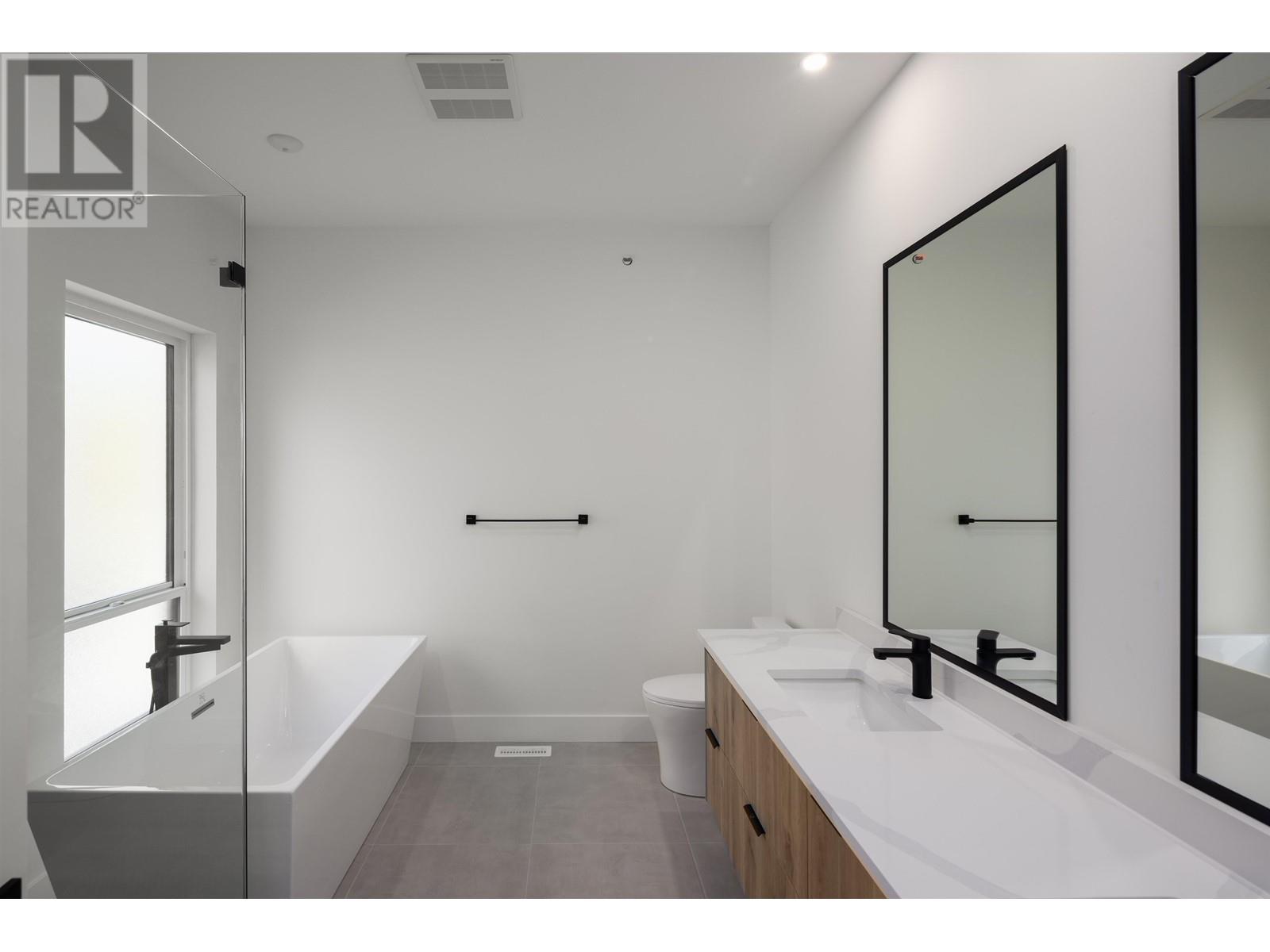 1030 Raven Drive, Squamish, British Columbia  V8B 1A7 - Photo 19 - R2825711