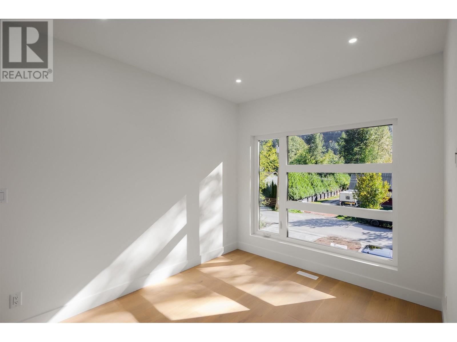 1030 Raven Drive, Squamish, British Columbia  V8B 1A7 - Photo 17 - R2825711