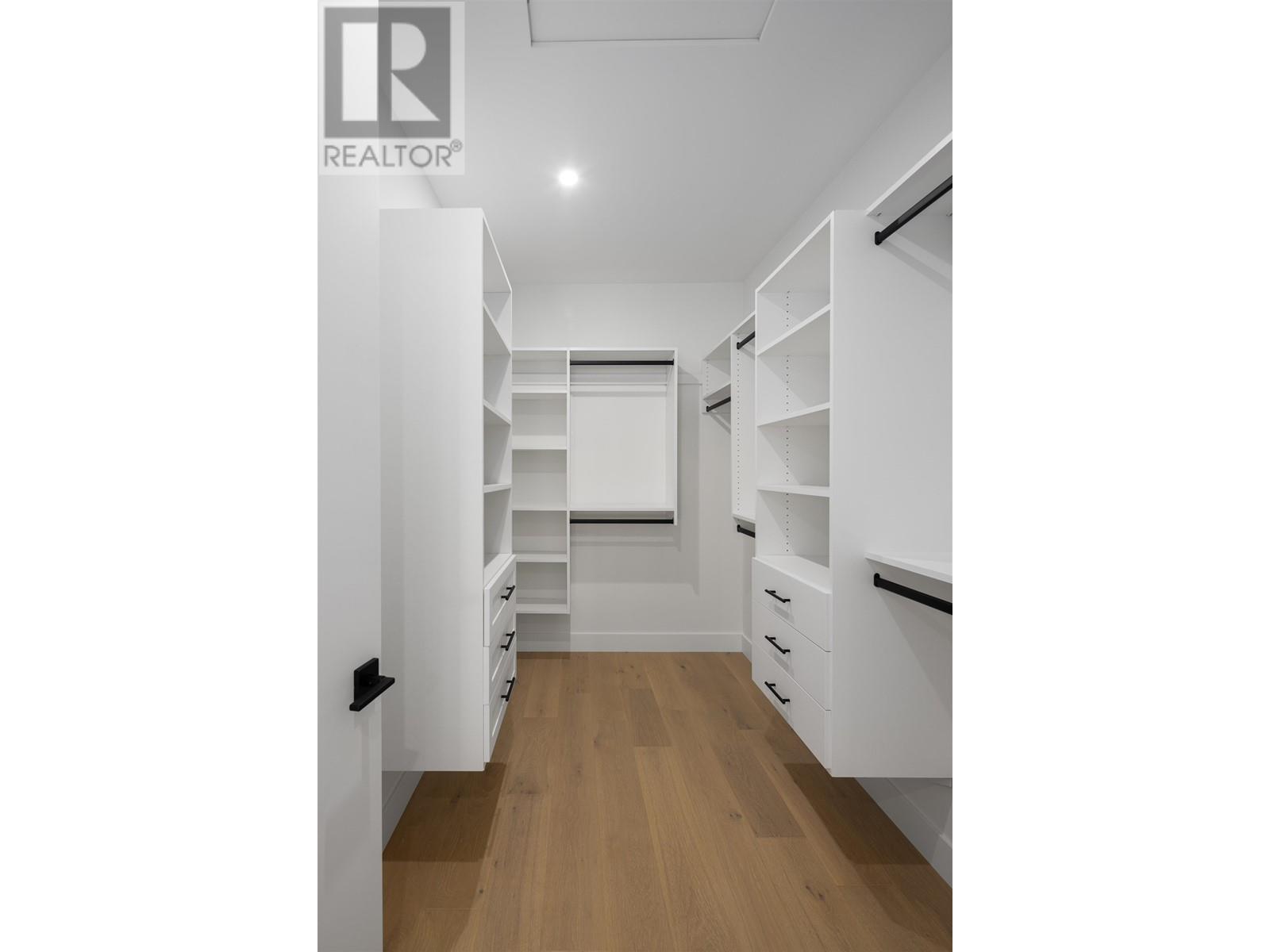 1030 Raven Drive, Squamish, British Columbia  V8B 1A7 - Photo 23 - R2825711