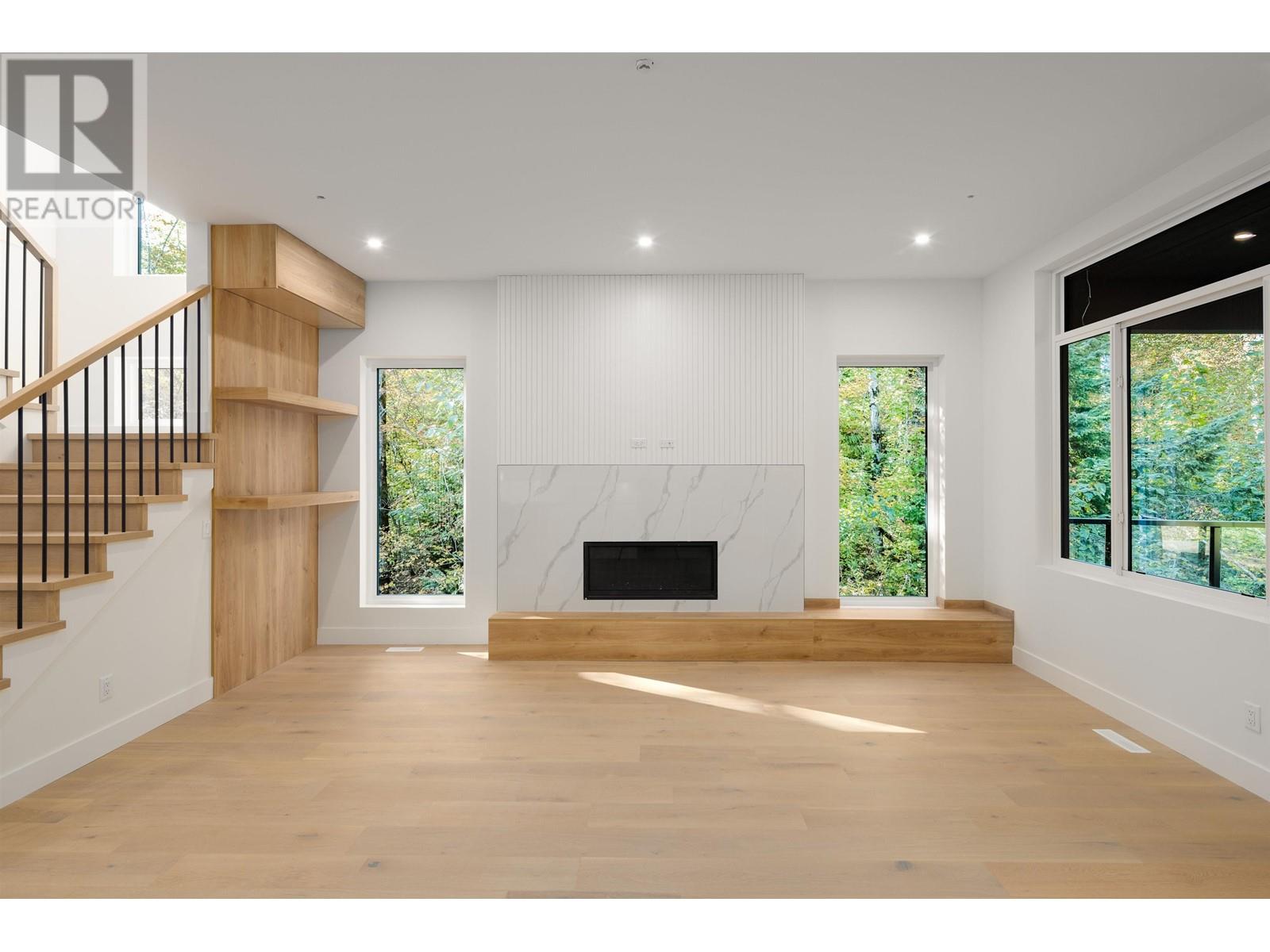 1030 Raven Drive, Squamish, British Columbia  V8B 1A7 - Photo 3 - R2825711