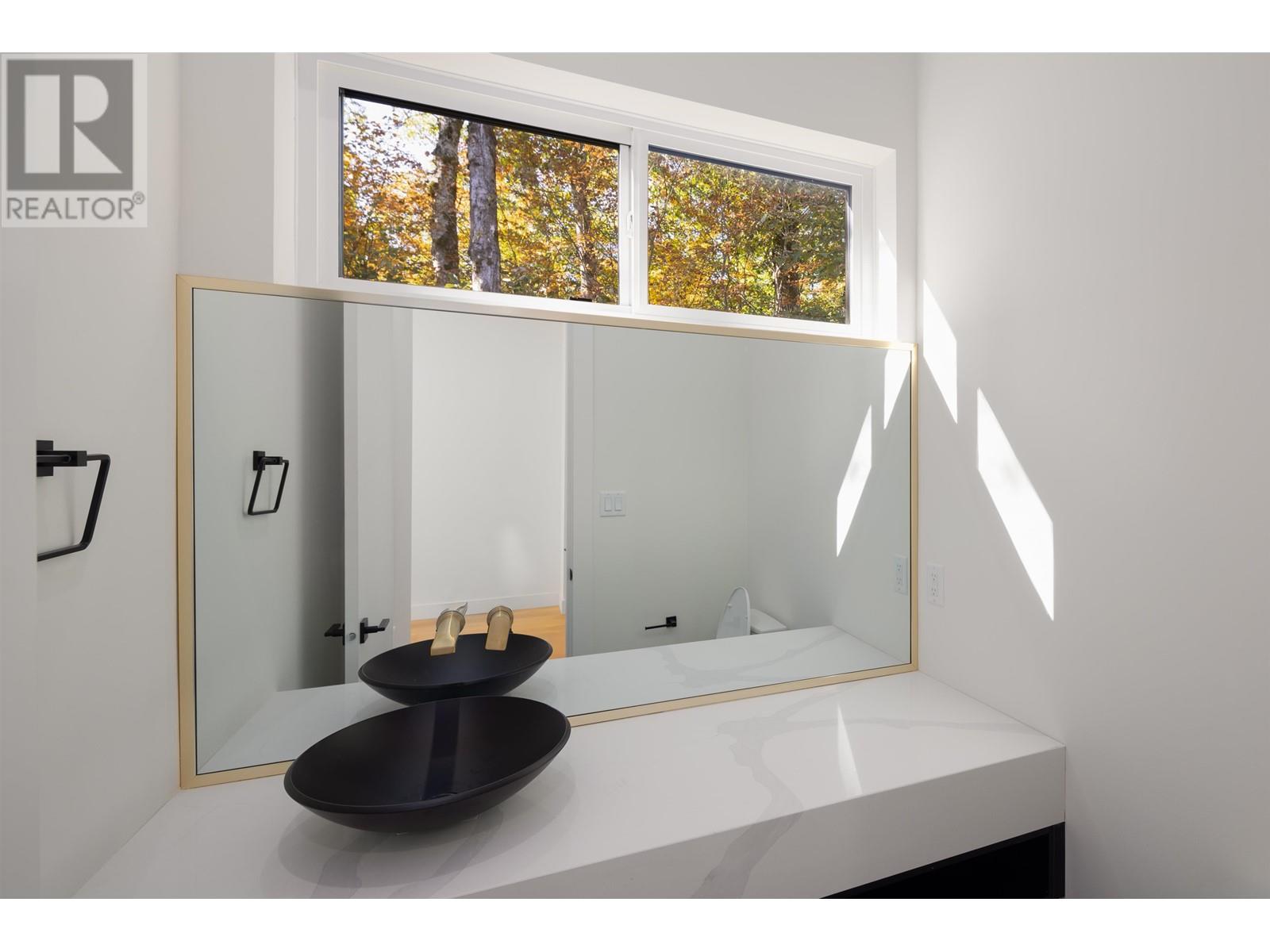 1030 Raven Drive, Squamish, British Columbia  V8B 1A7 - Photo 14 - R2825711