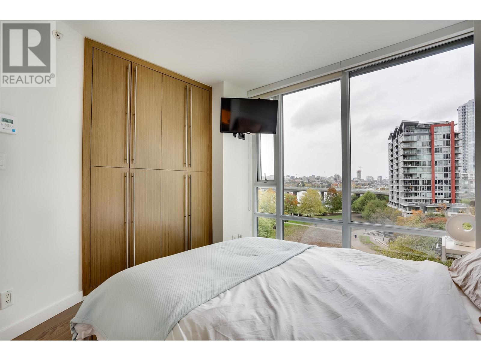 803 8 Smithe Mews, Vancouver, British Columbia  V6B 0A5 - Photo 17 - R2824624