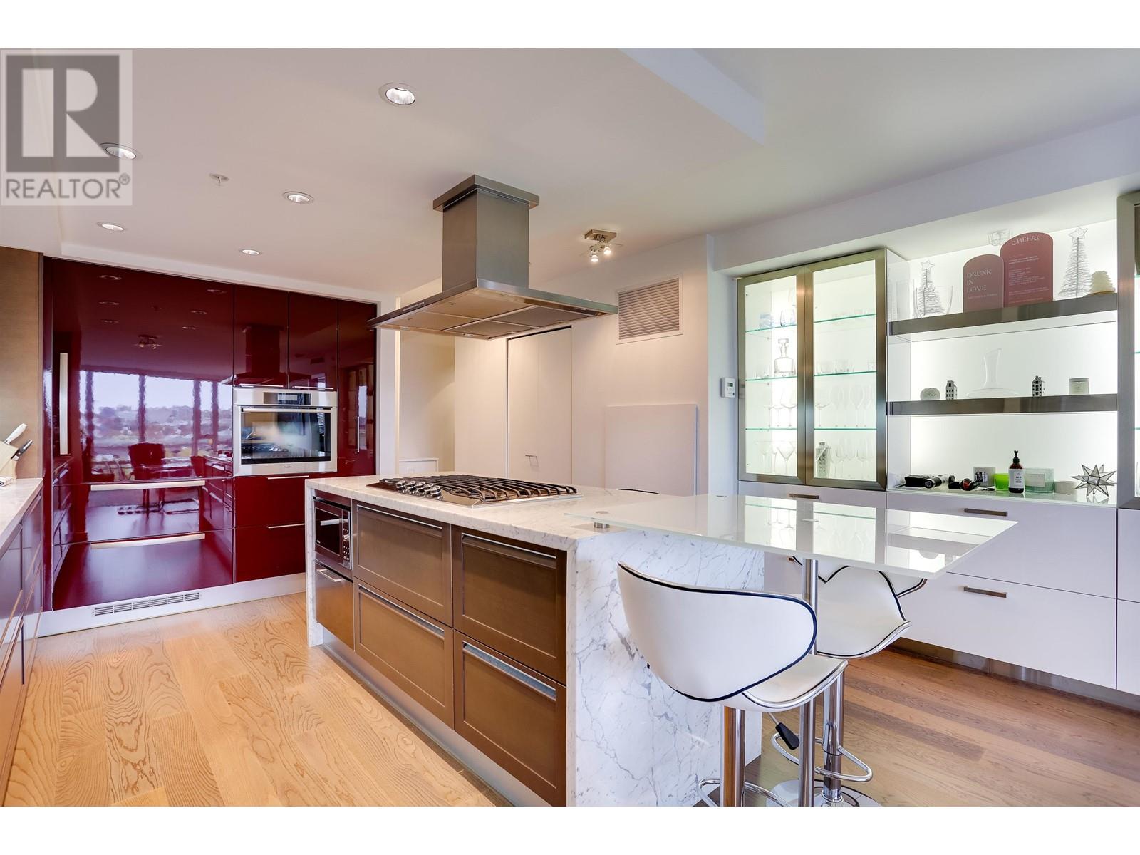 803 8 Smithe Mews, Vancouver, British Columbia  V6B 0A5 - Photo 12 - R2824624