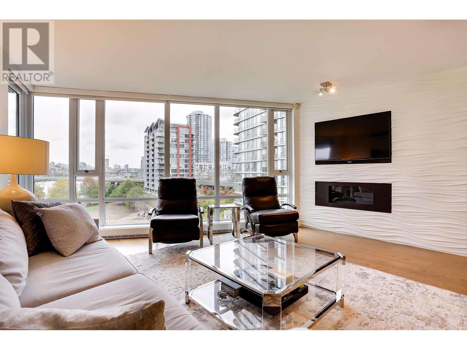 803 8 Smithe Mews, Vancouver, British Columbia  V6B 0A5 - Photo 5 - R2824624