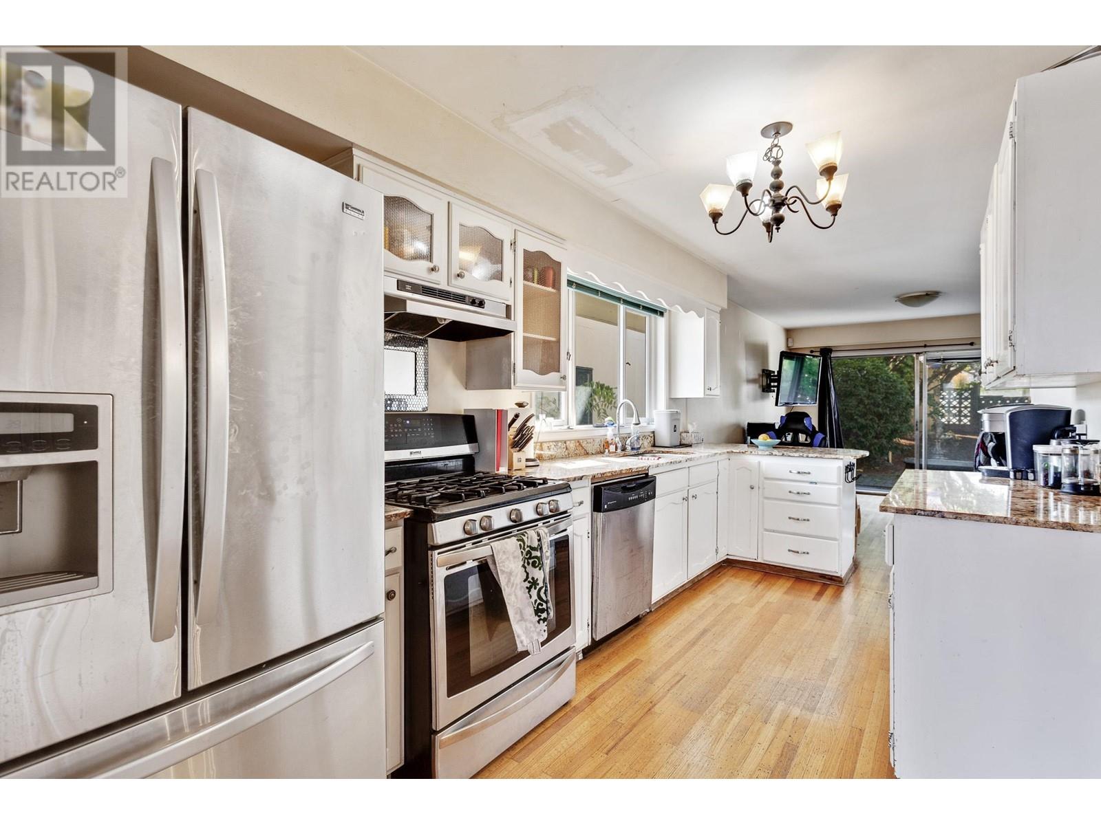 554 Richmond Street, New Westminster, British Columbia  V3L 4C7 - Photo 11 - R2819381