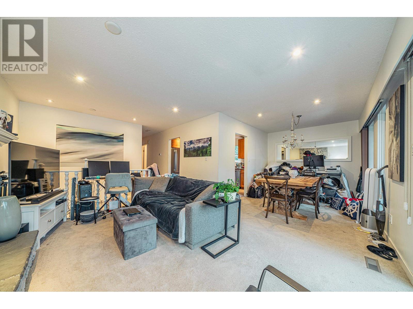 1779 Peters Road, North Vancouver, British Columbia  V7J 1Y7 - Photo 6 - R2825092