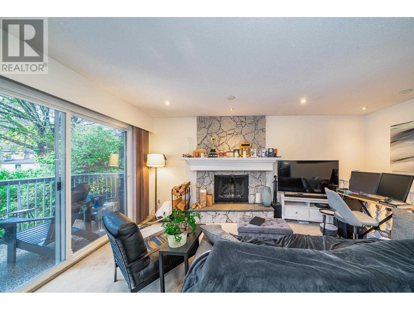 1779 Peters Road, North Vancouver, British Columbia  V7J 1Y7 - Photo 3 - R2825092